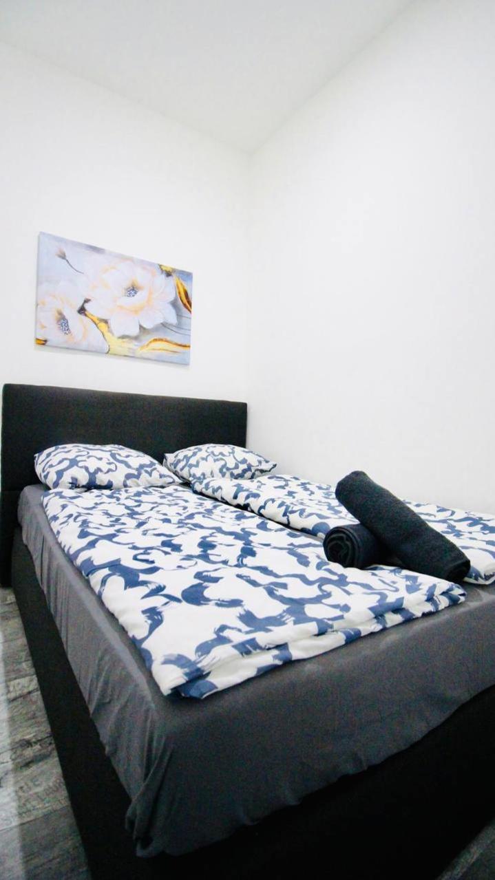 Family In Akh Area Apartment Wien