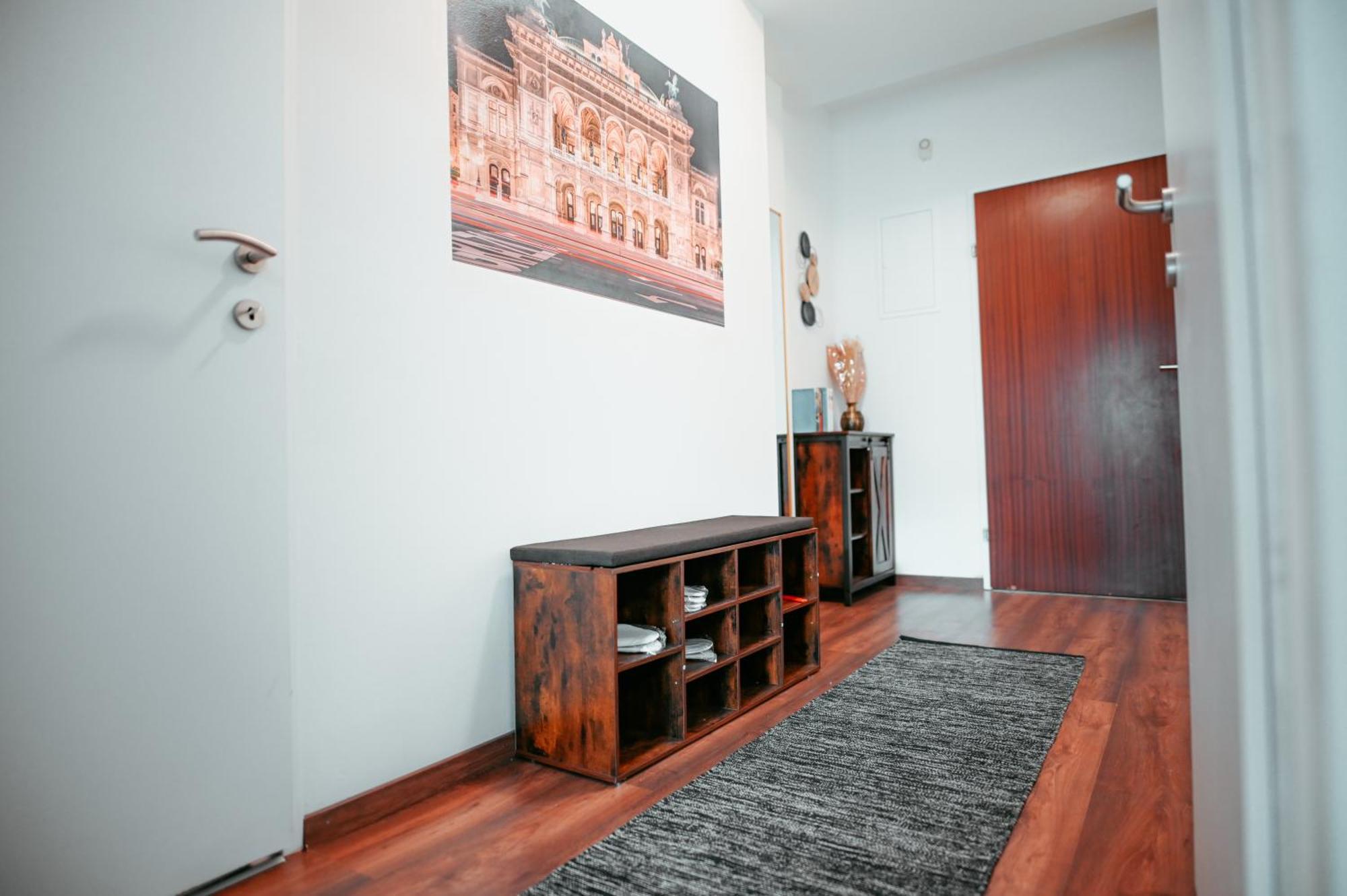 Shopping Center 3 * Viena