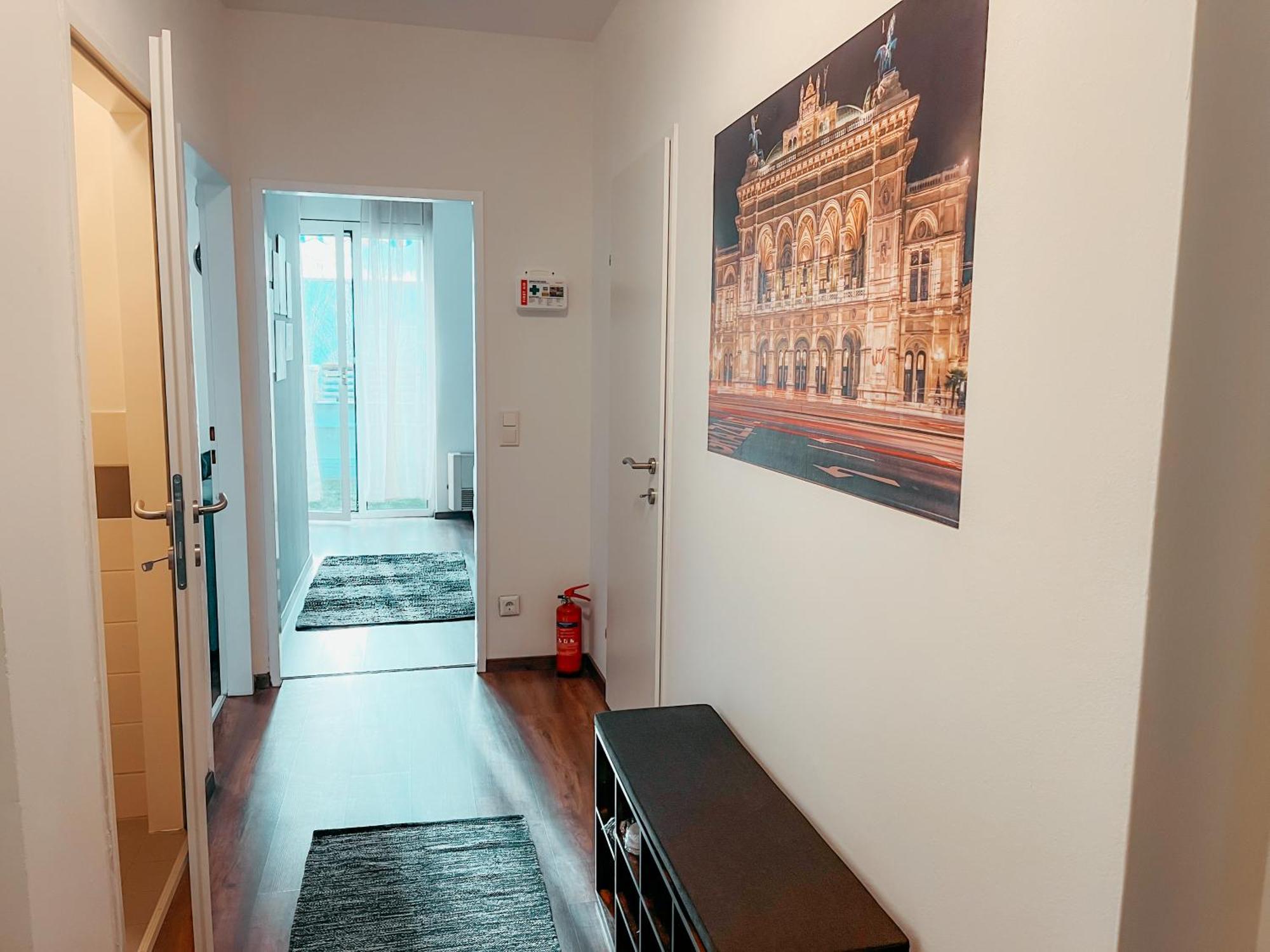 Shopping Center 3 * Viena