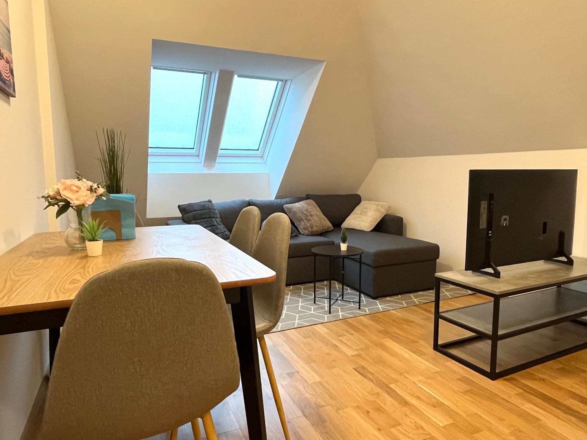 Apartment Free Parking / Brandnew With Air Condition And Balcony Vienna