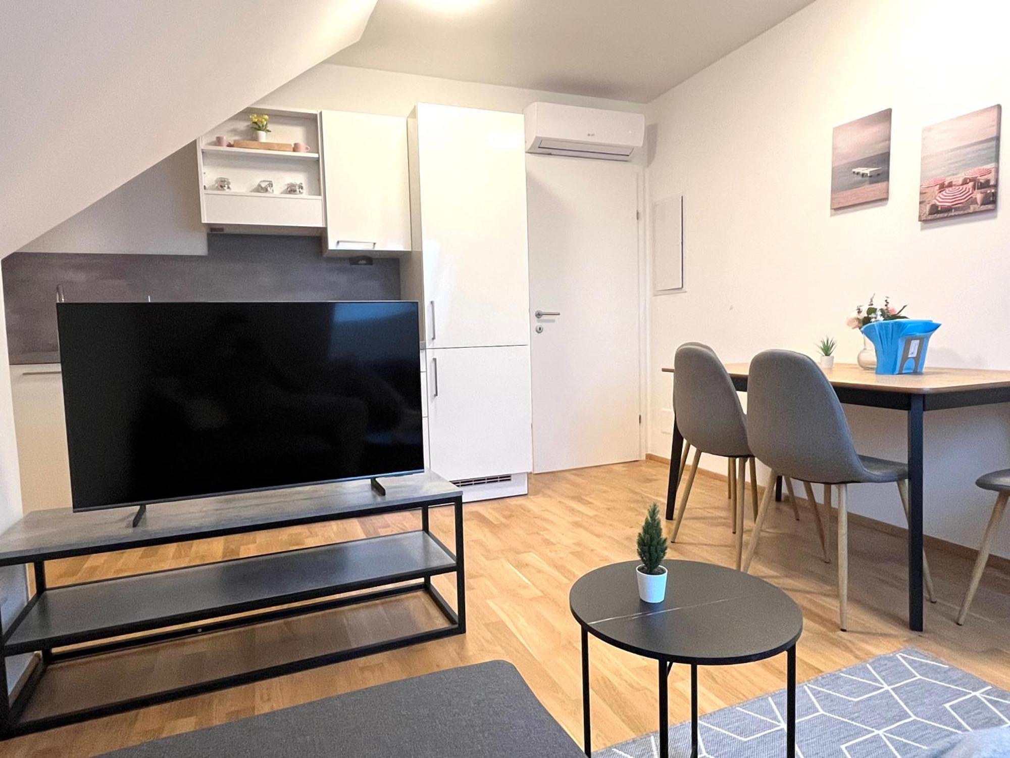 Apartment Free Parking / Brandnew With Air Condition And Balcony Vienna