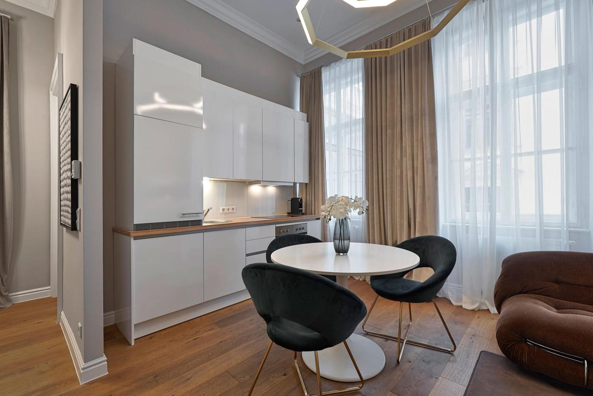 Garnisongasse - Luxurious Close To The Centre Apartment *