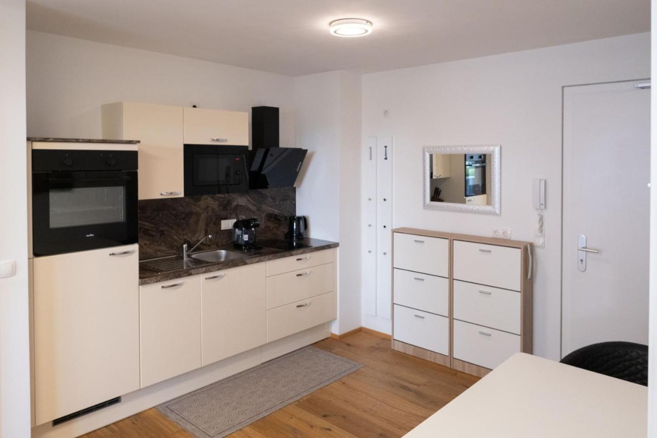 Apartment Modern W/ Cozy Balcony Near City Center Wien