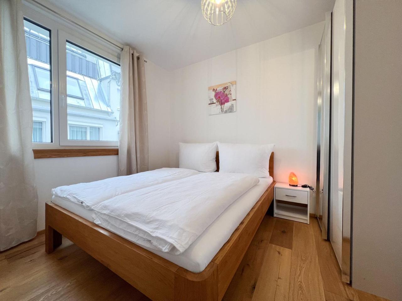 Apartment Modern W/ Cozy Balcony Near City Center Wien