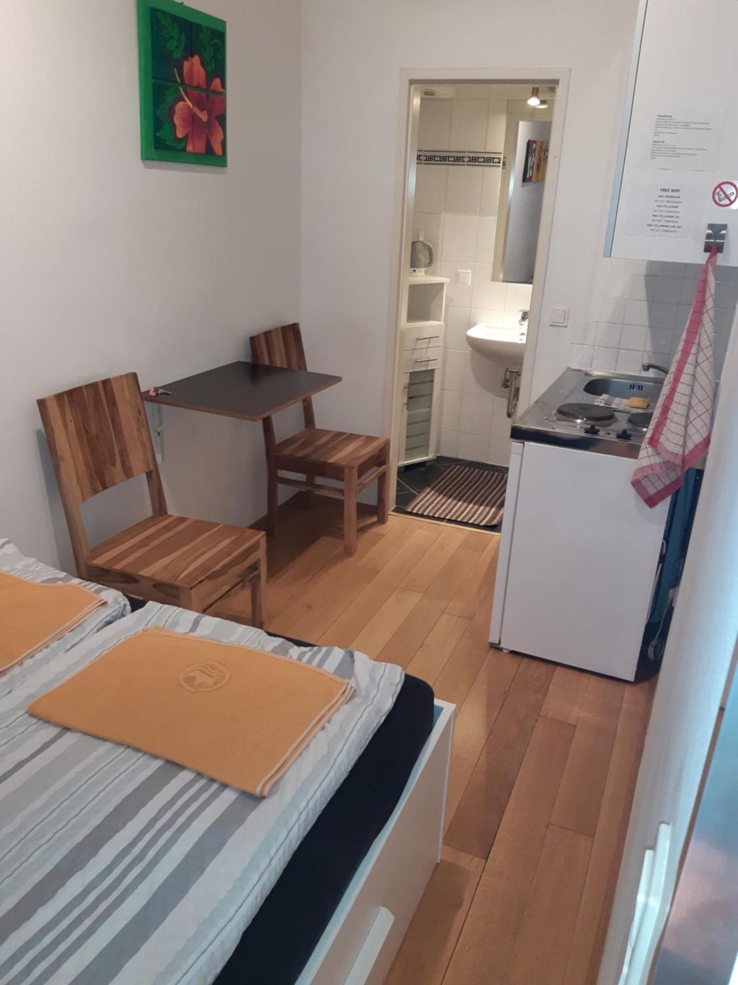 Dahlia Apartment