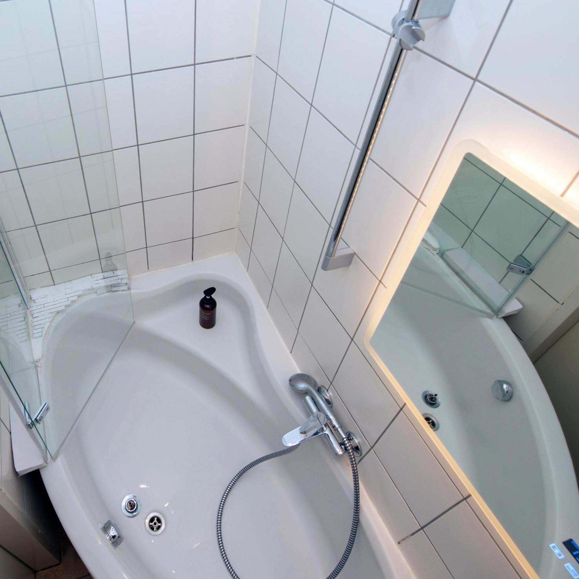 Home Suites Home Apartment *