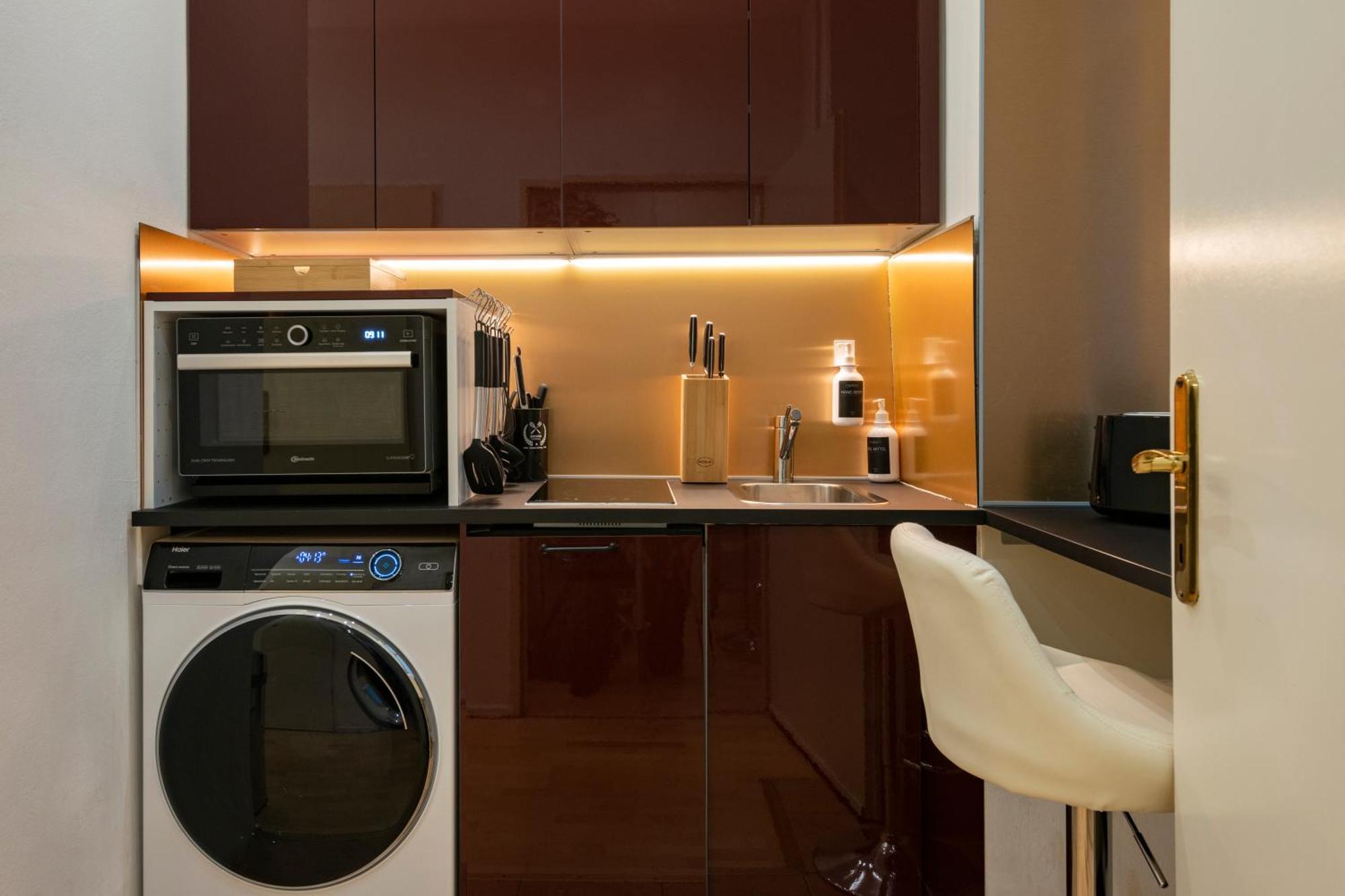 Apartment Home Suites Home