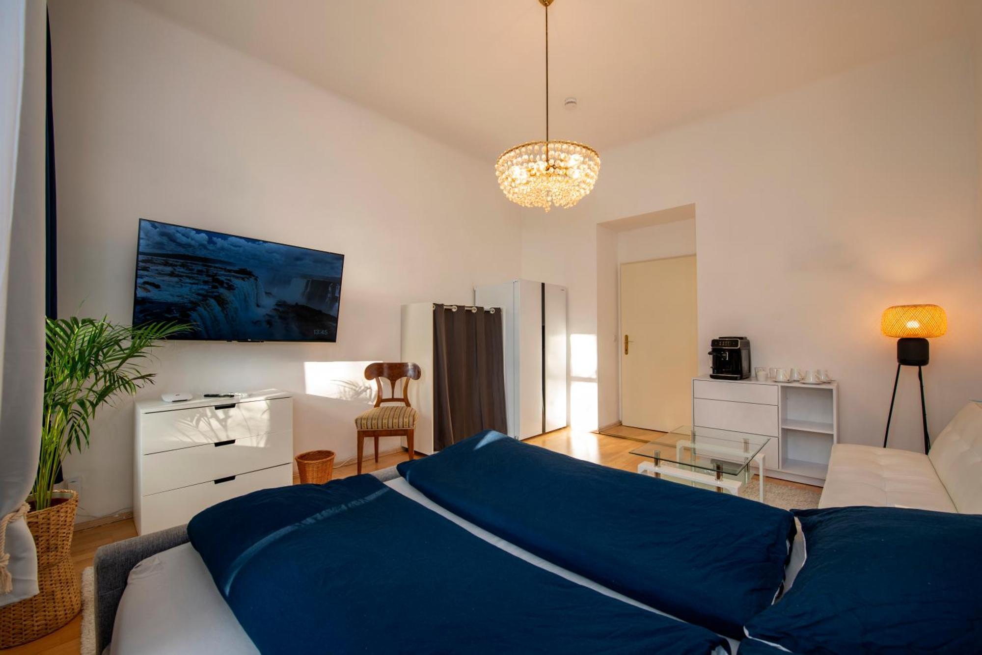 Apartment Home Suites Home *