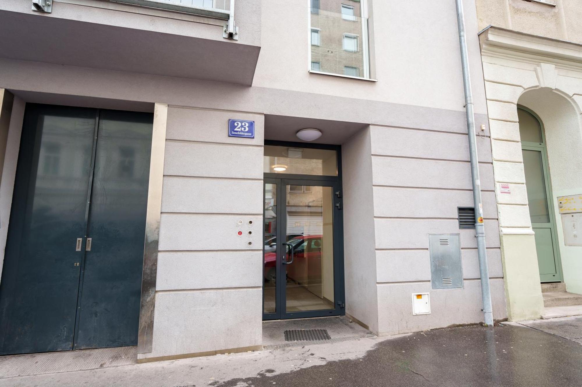 Living - Senefeldergasse * Wien