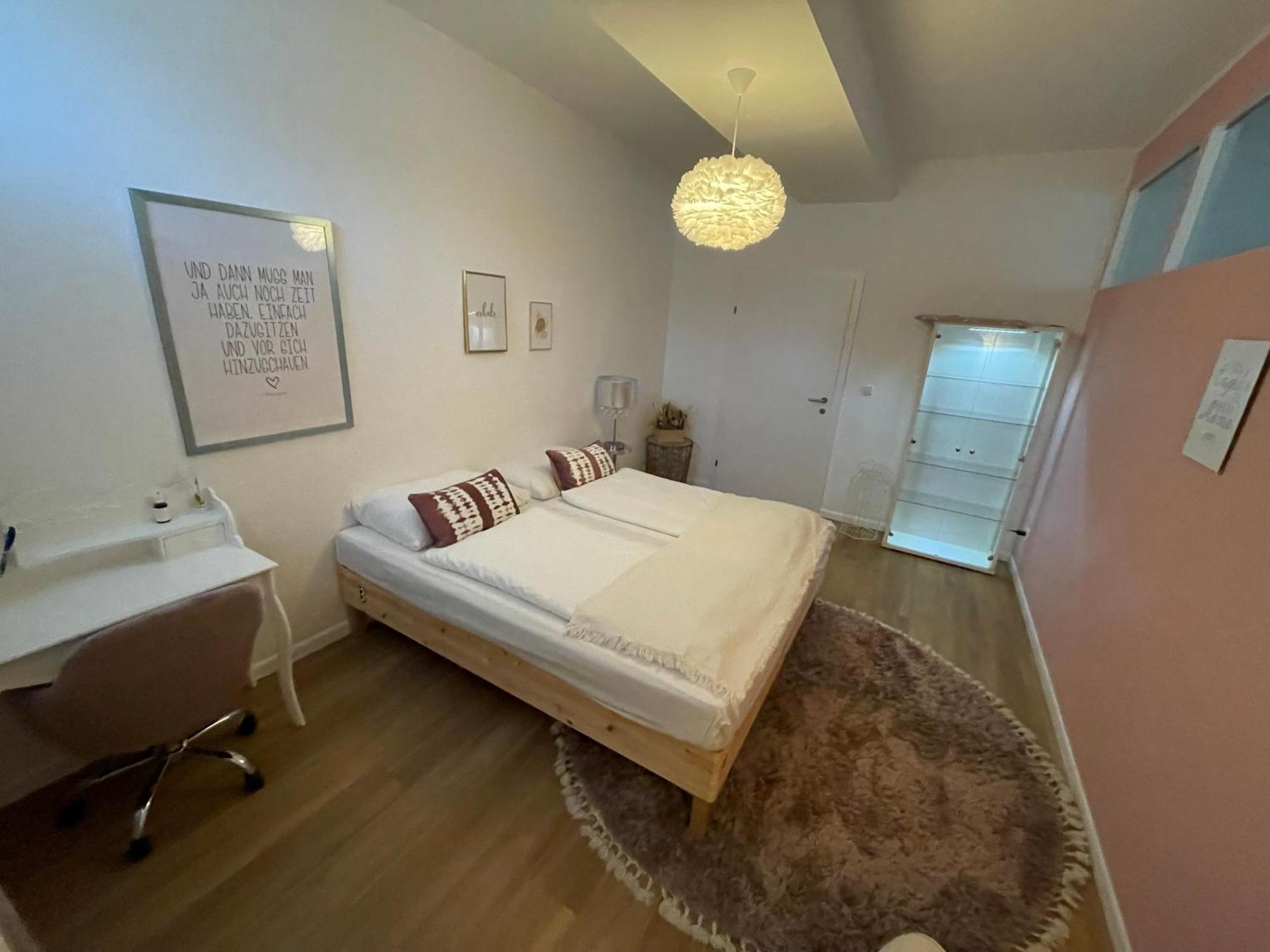 Der Salon Hostel *