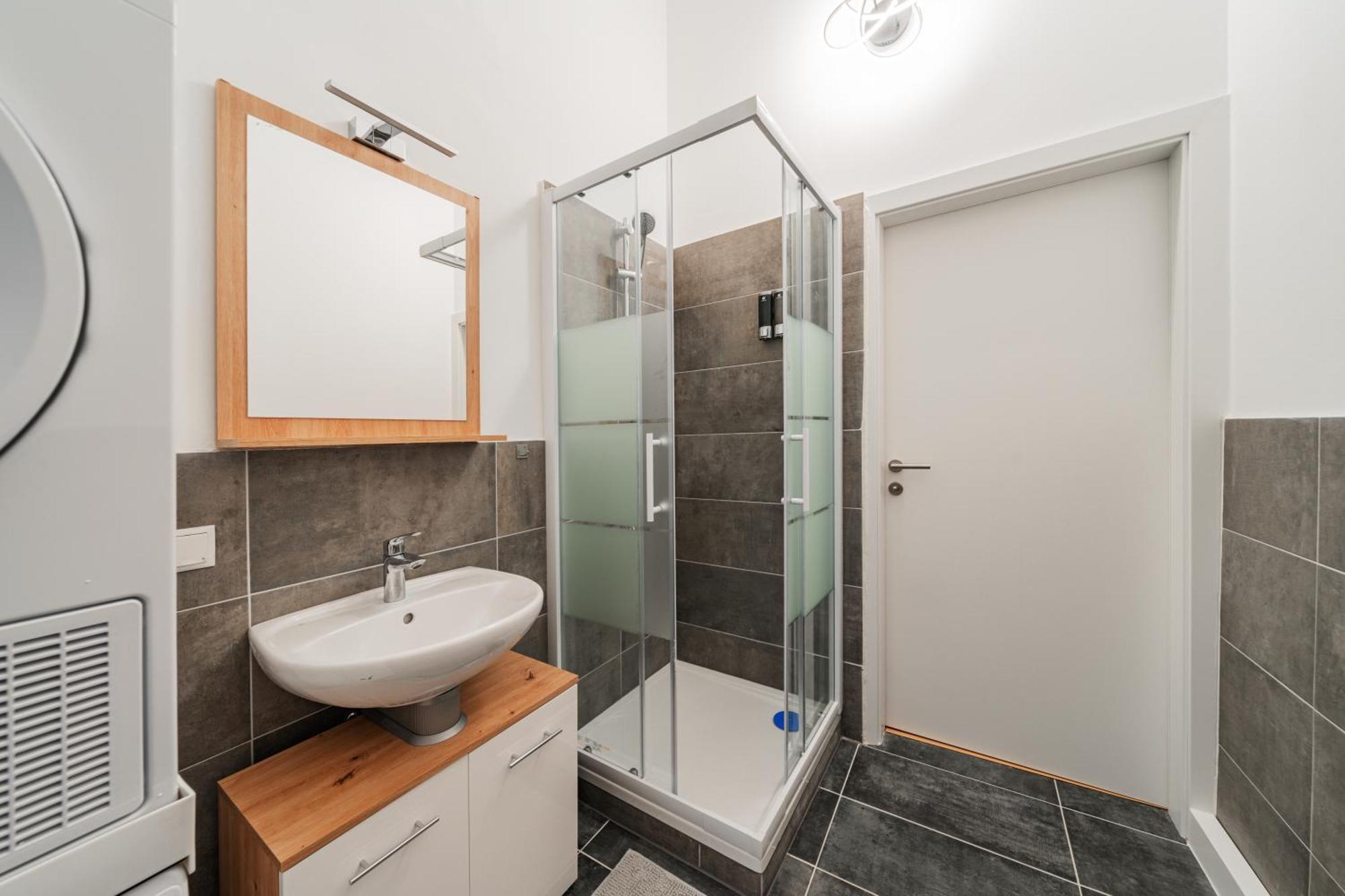 3 Bedrooms - 74sqm - 10 Min. Inner Apartment *