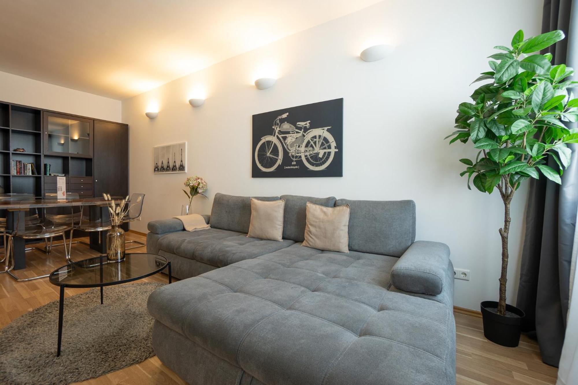 Charming With Balcony, Close To Stephansdom Cathedral Apartamento Viena