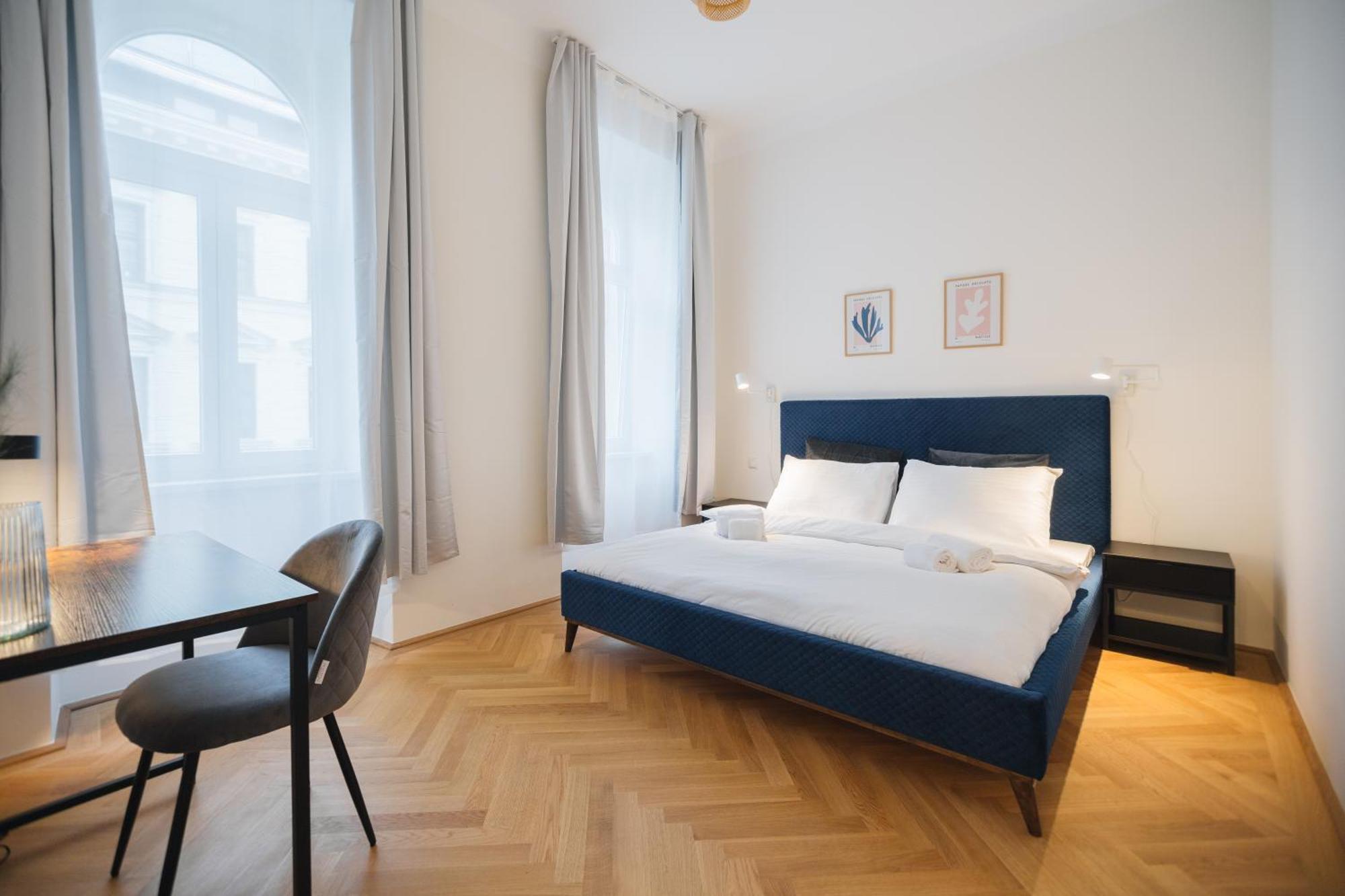 Brand Cozy Viena