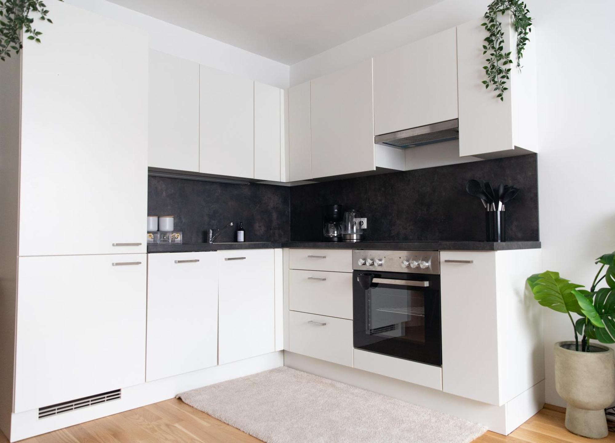 Stylish - 3 Min To U1 Kagraner Platz Apartment