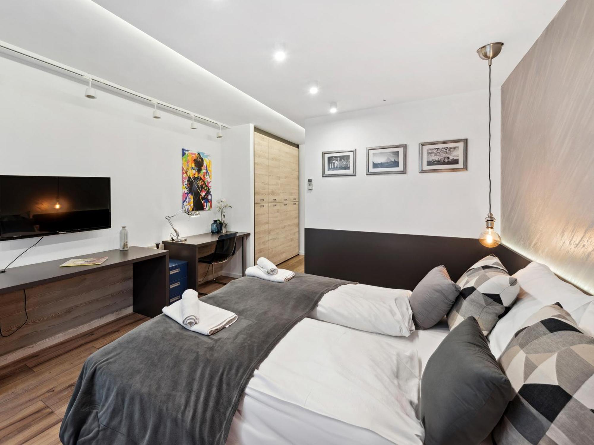 Sky9 District 6 Apartment *