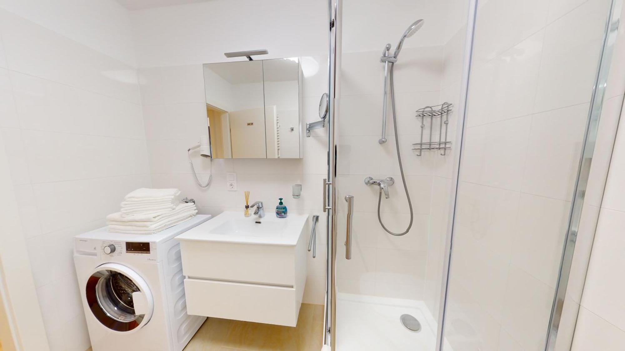 Apartment Alon Homes - Premium Center *