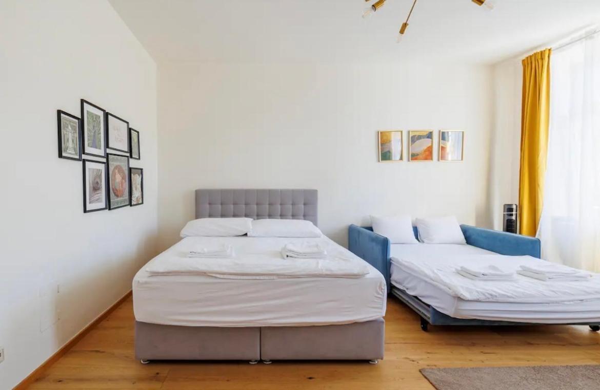 Near Hauptbahnhof - Kingsize Bed Apartment *