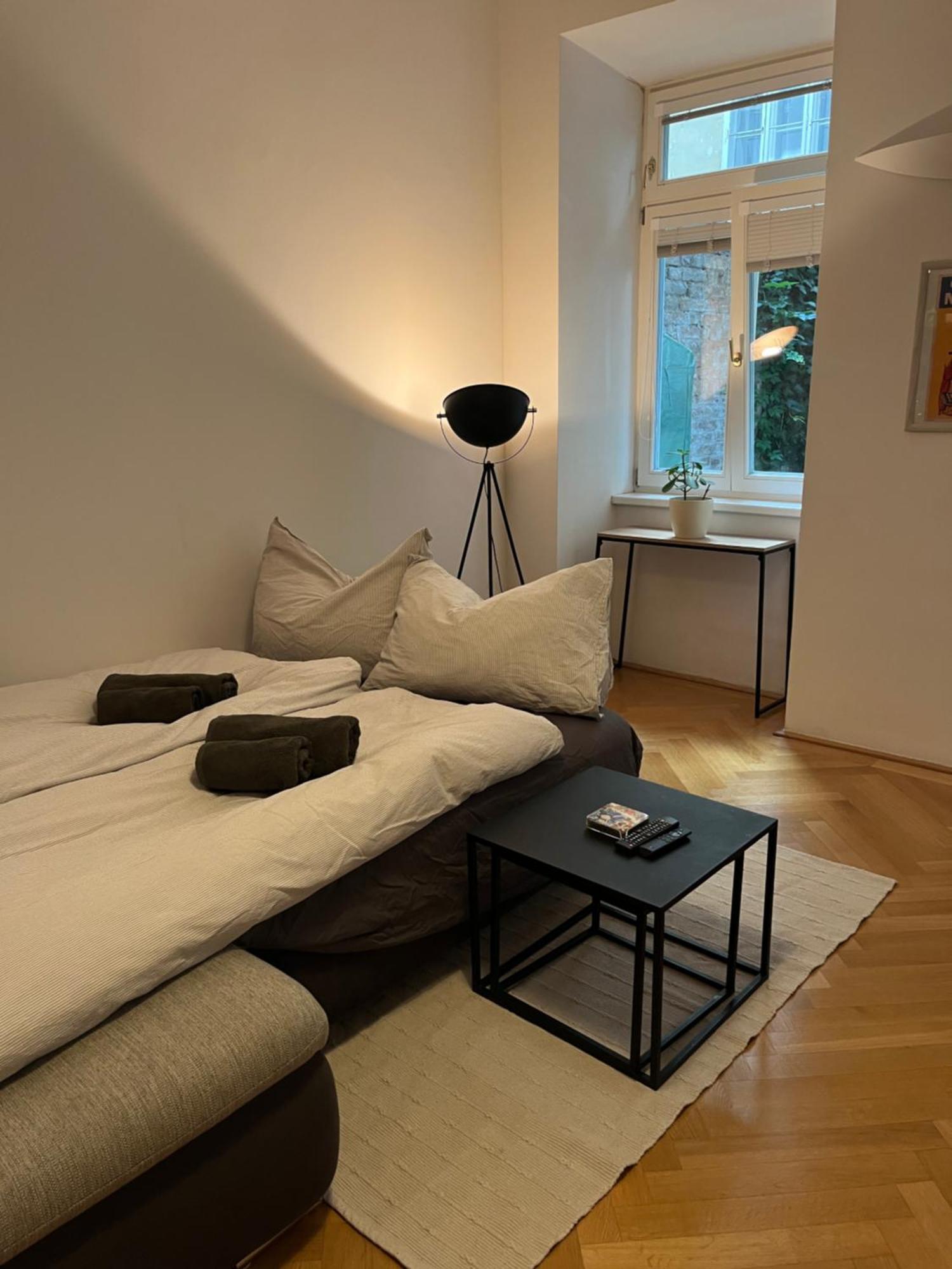 Quiet Next To Belvedere & Central Station Apartment Vienna