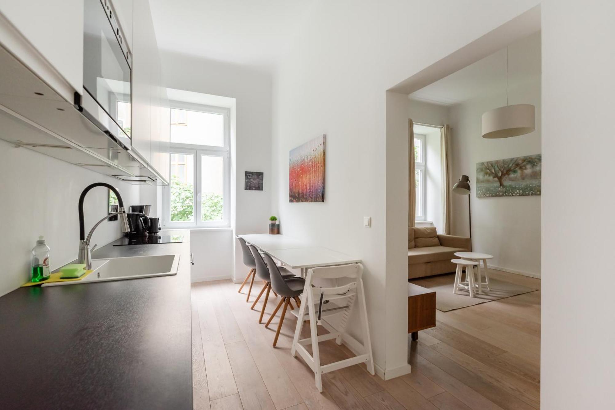 Cozy In The Charming Quarter Apartment *