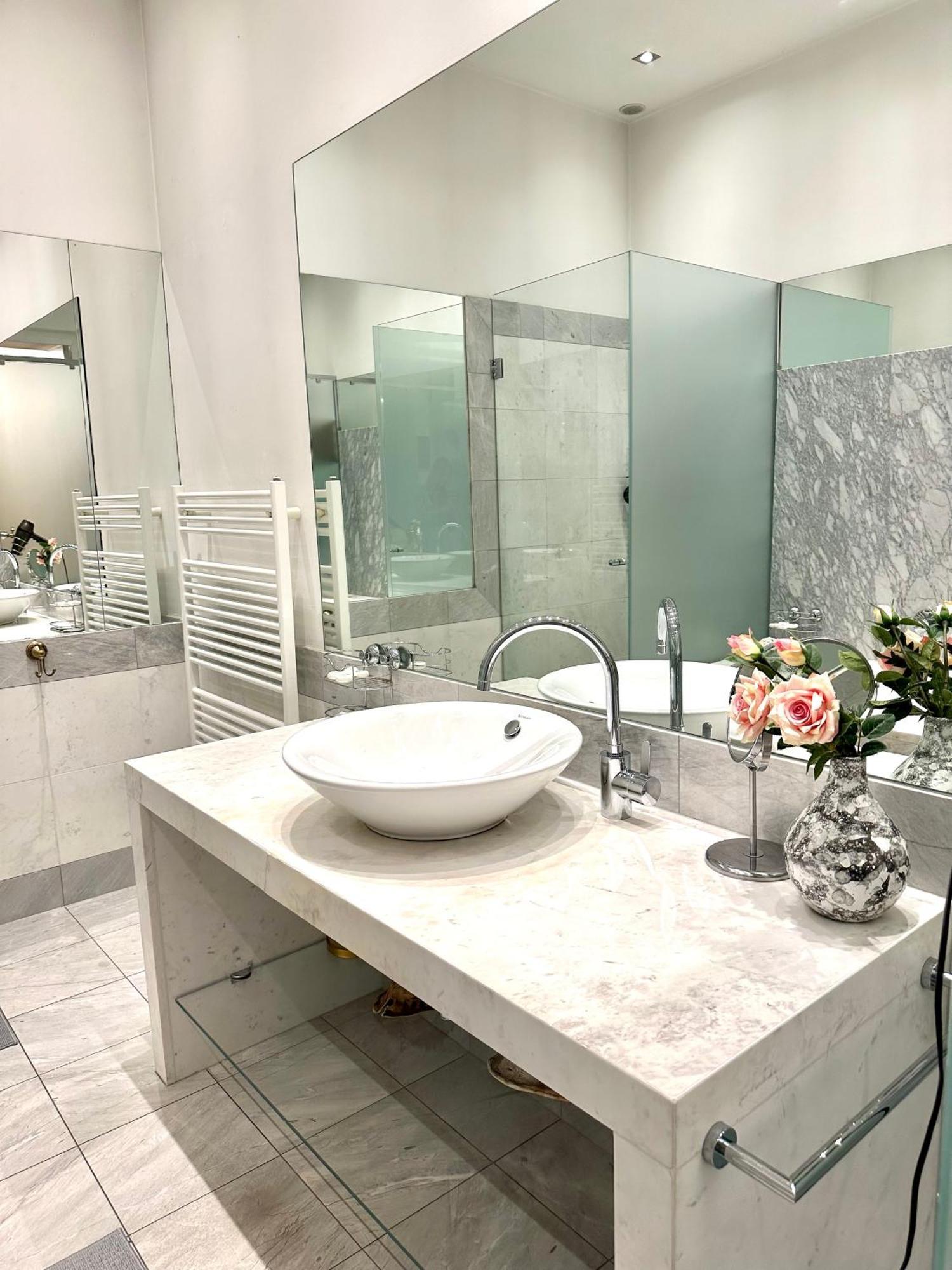 Apartamento Sisi 103 M2 *