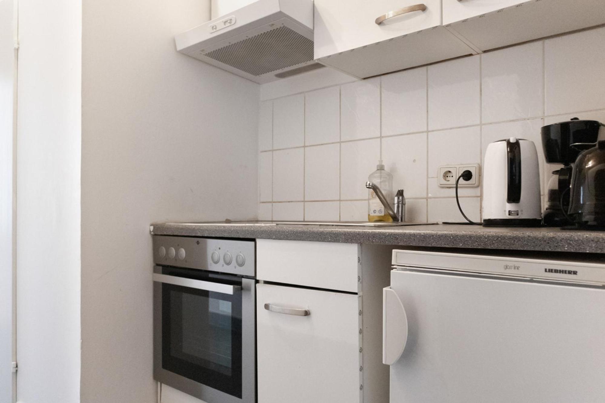 Apartment Welcoming Budget 1br Apt. With Best Location Wien
