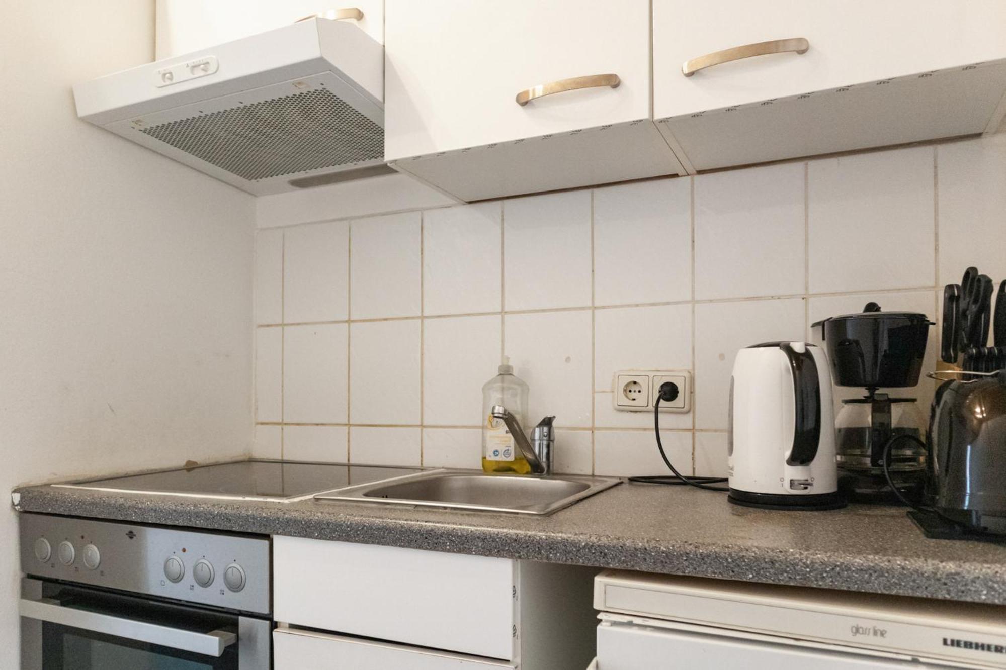 Welcoming Budget 1br Apt. With Best Location Apartment *