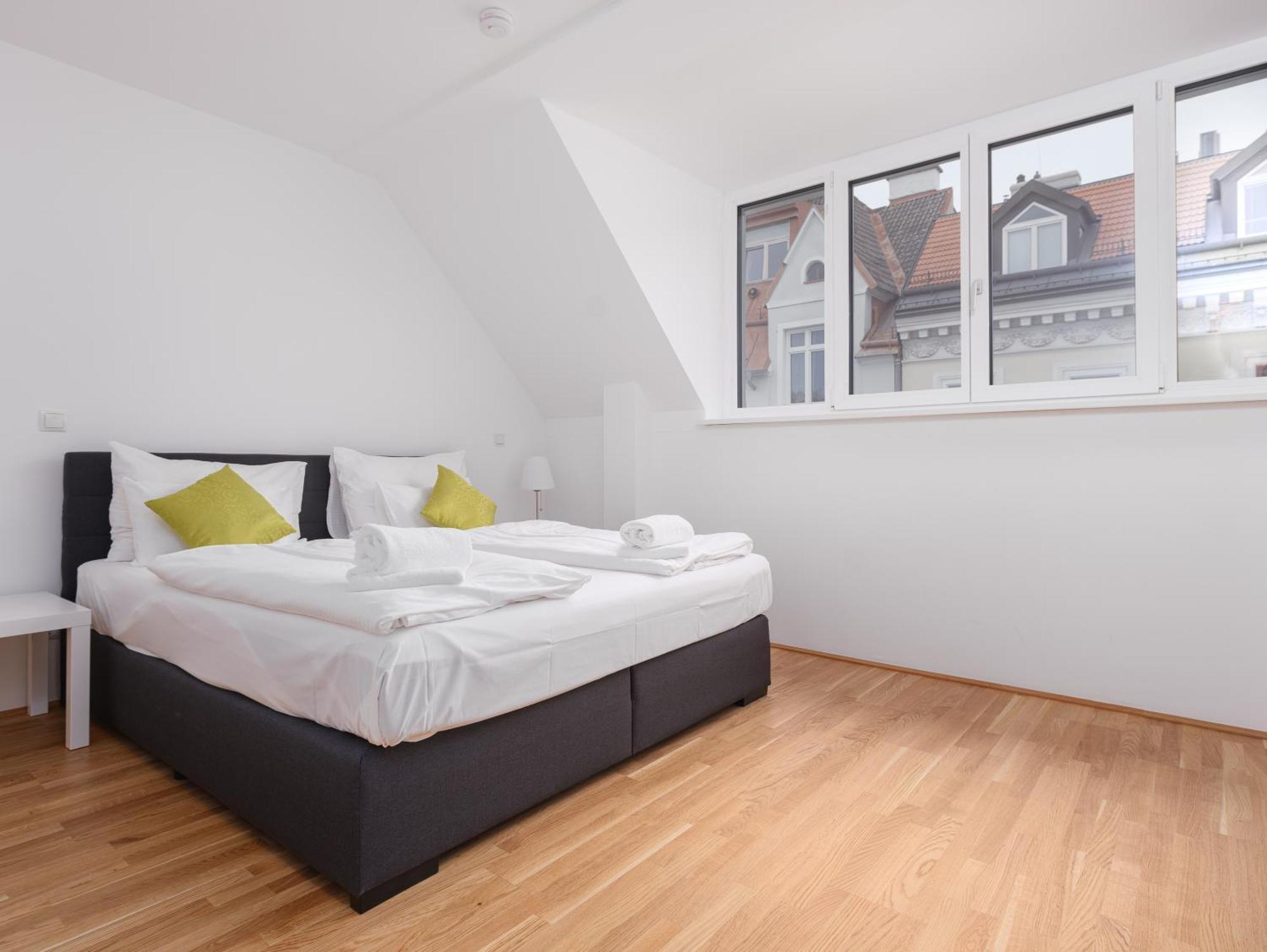 Next To Schoenbrunnpalace Close To Public Transport - Myschoenbrunn Apartment *