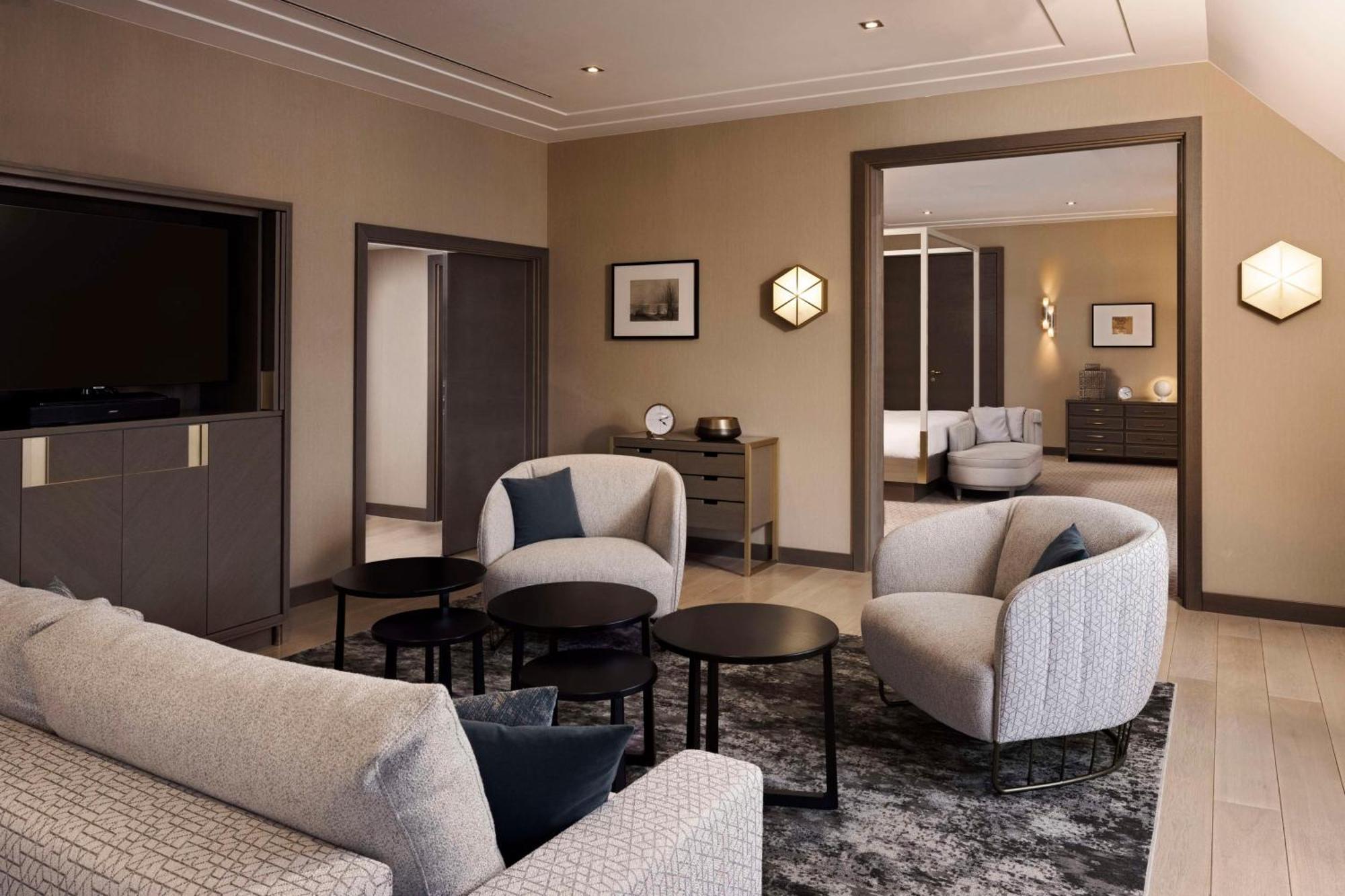 Hilton Plaza 4* Viena