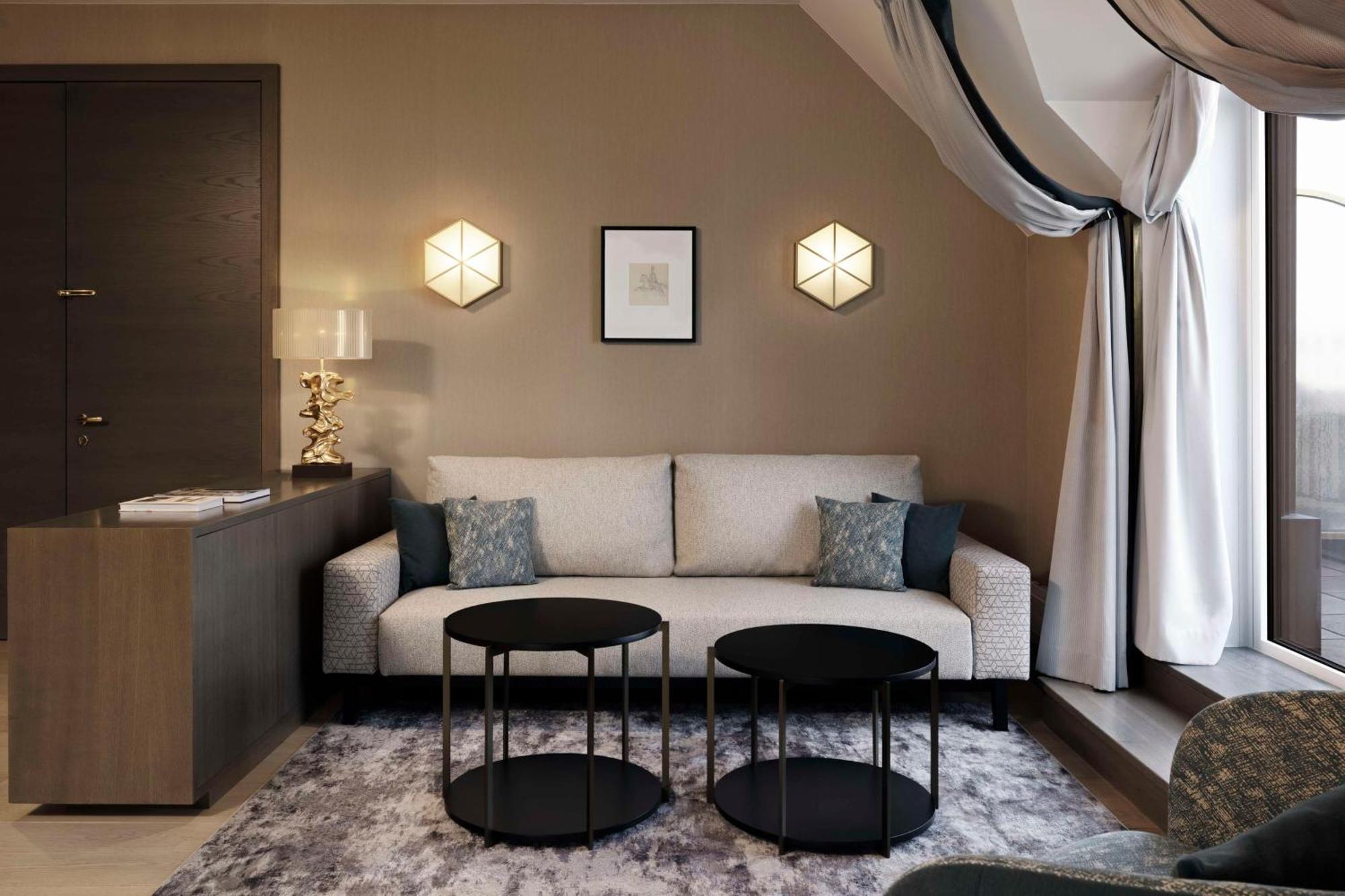 Hilton Plaza 4* Viena