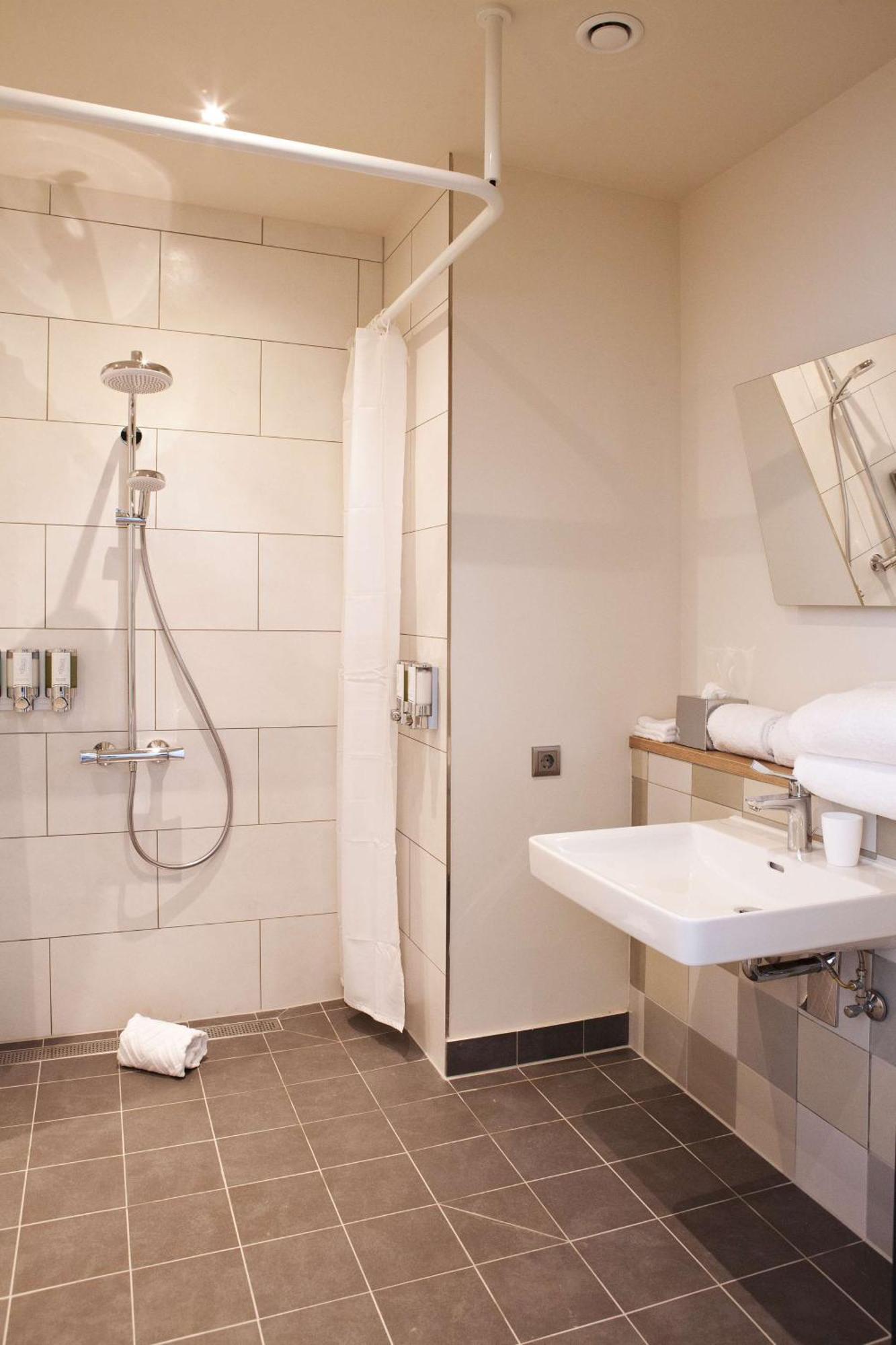 Hampton By Hilton Messe Hotel 3*