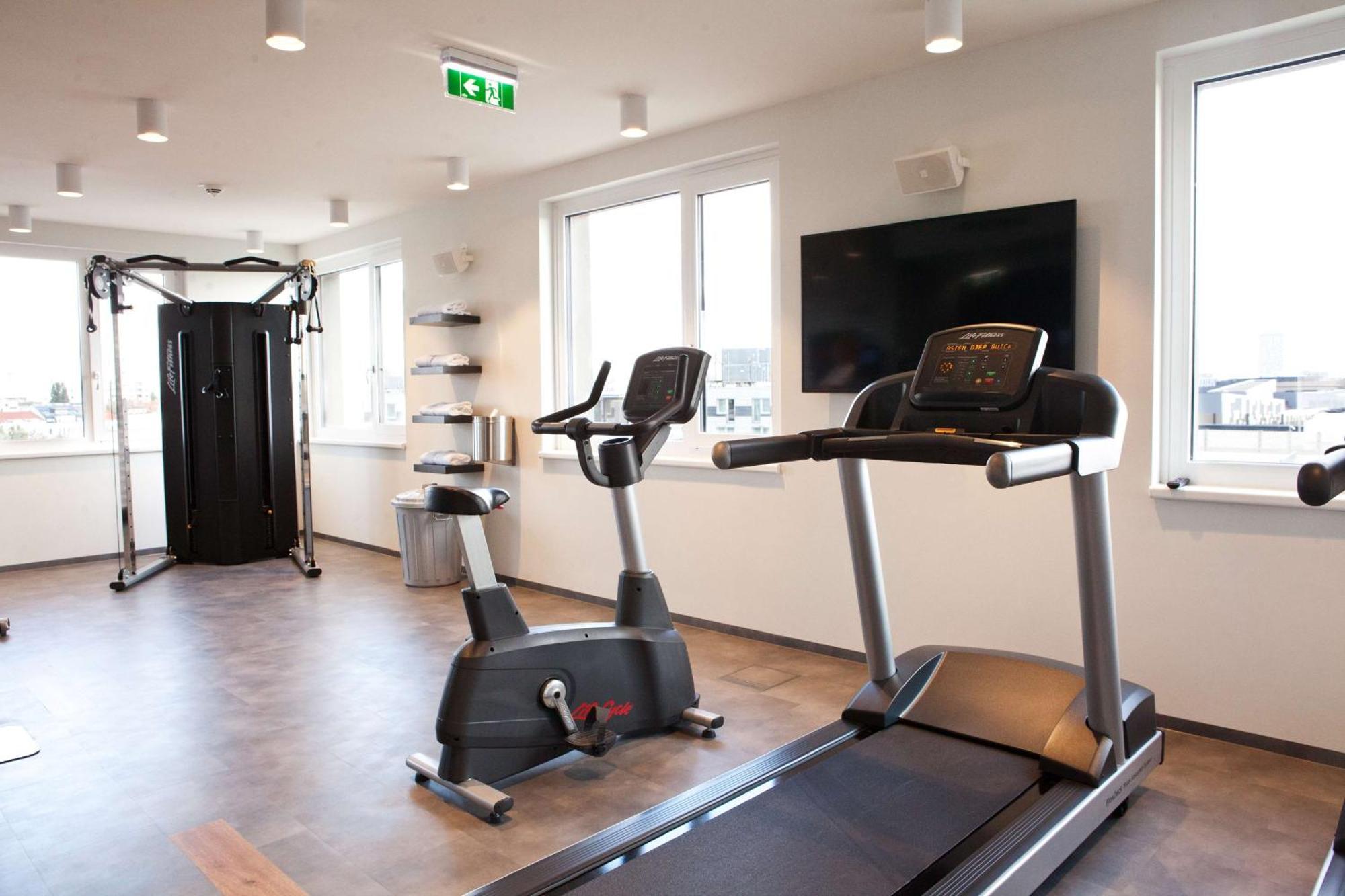 Hotel Hampton By Hilton Messe