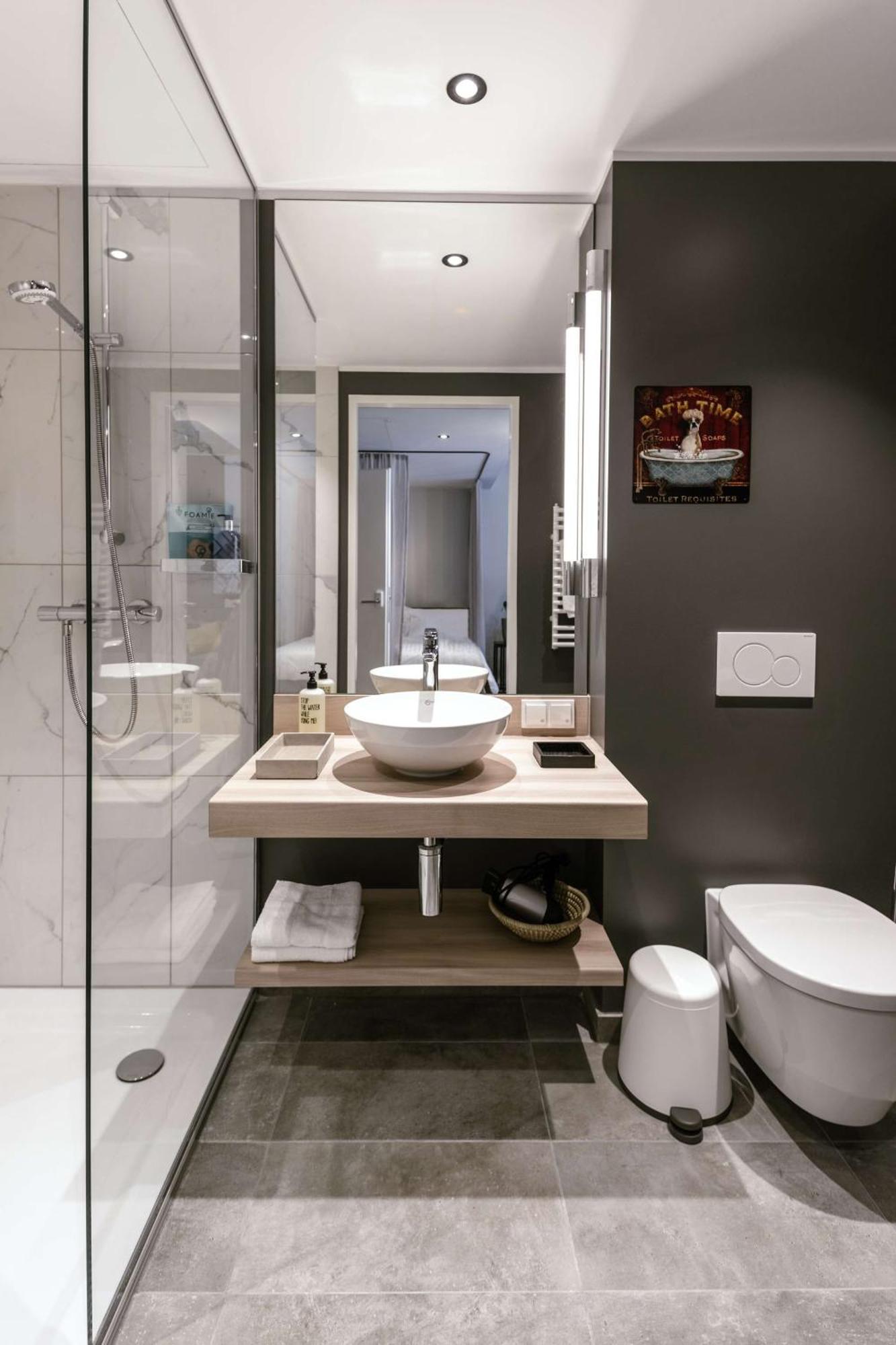Adina Serviced Aparthotel