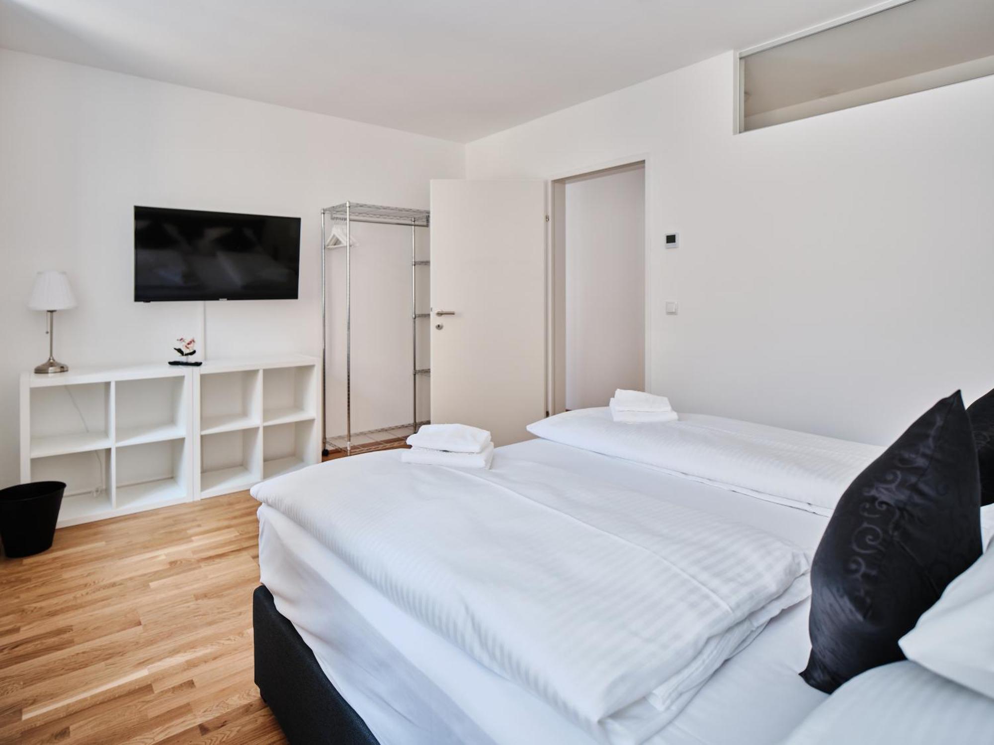 Next To Schoenbrunnpalace Close To Public Transport - Myschoenbrunn