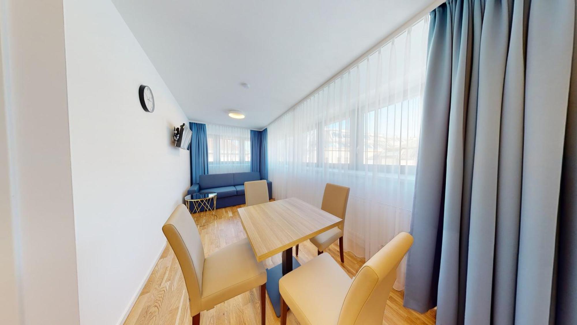 Apartment Alon Homes - Premium Center *
