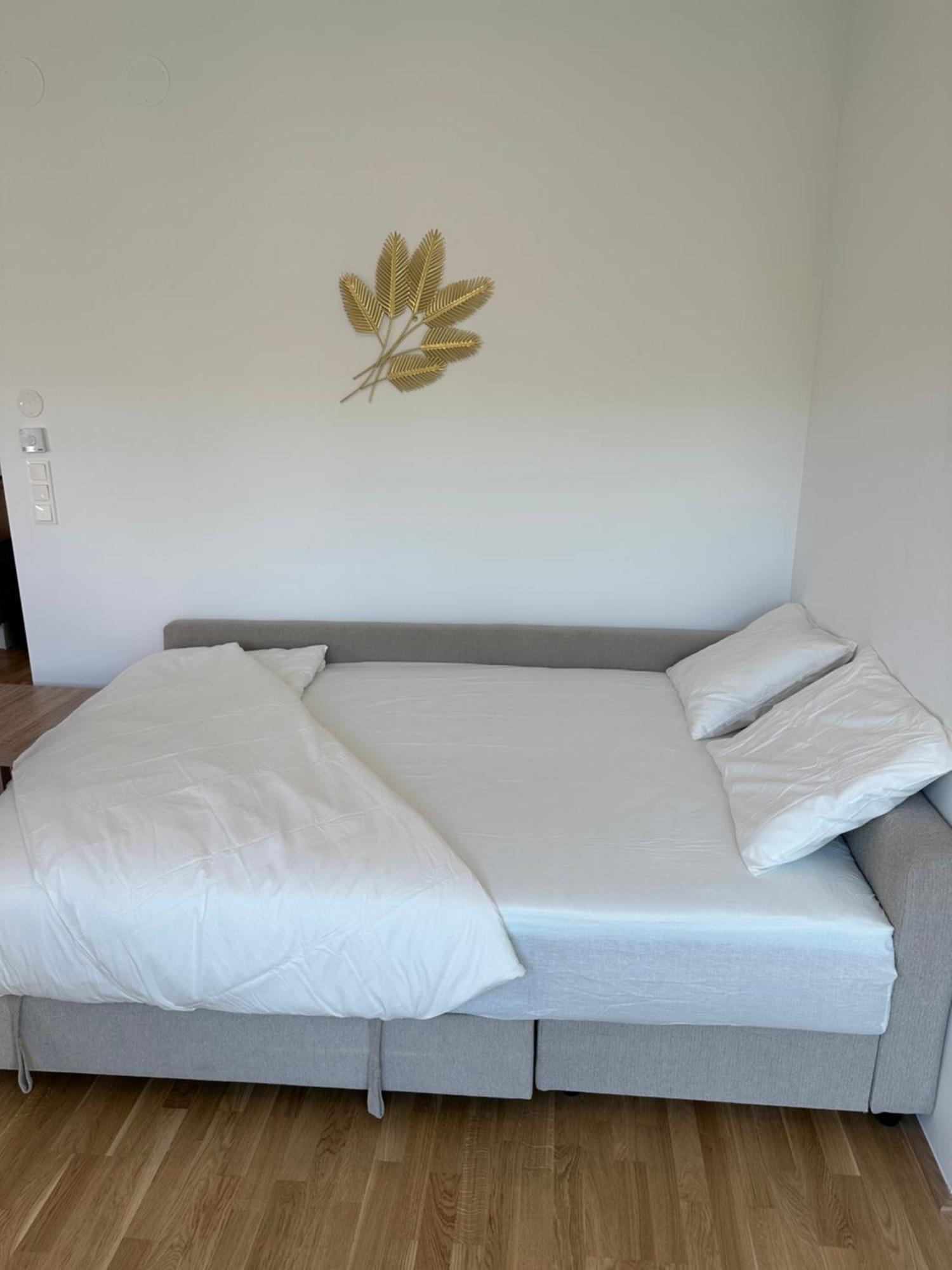 New With Spacious Balcony 18 * Viena