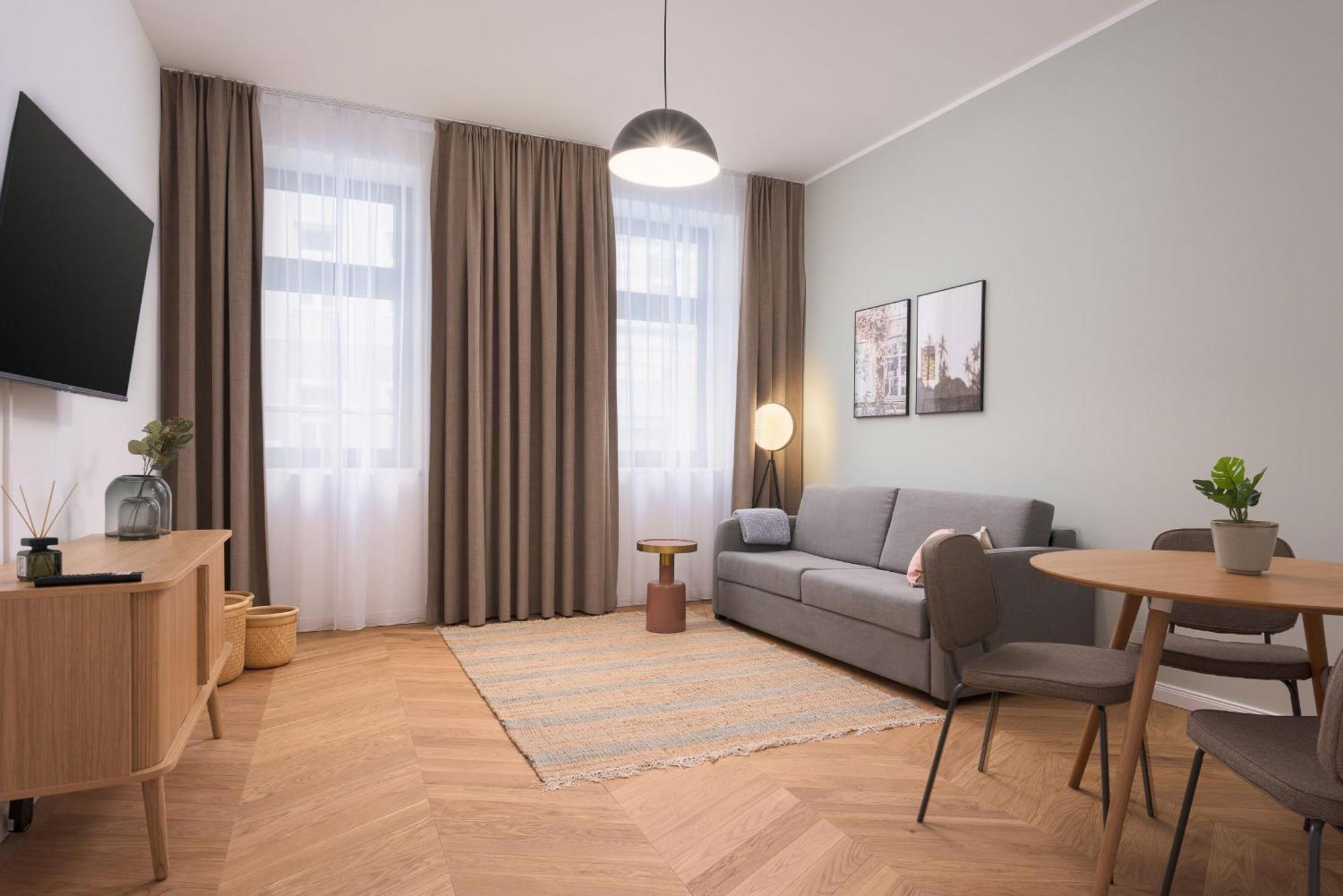 Limehome Karajangasse Apartamento *