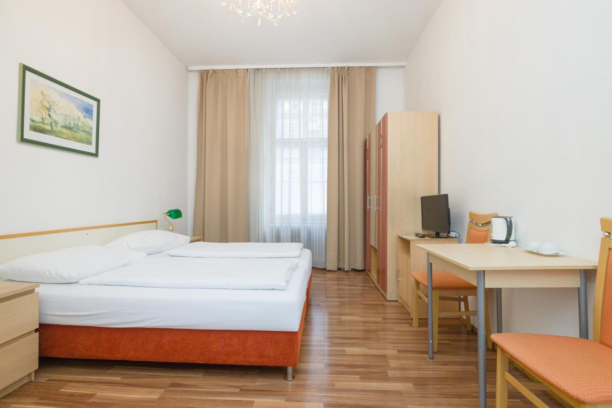 Guest house Votiv
