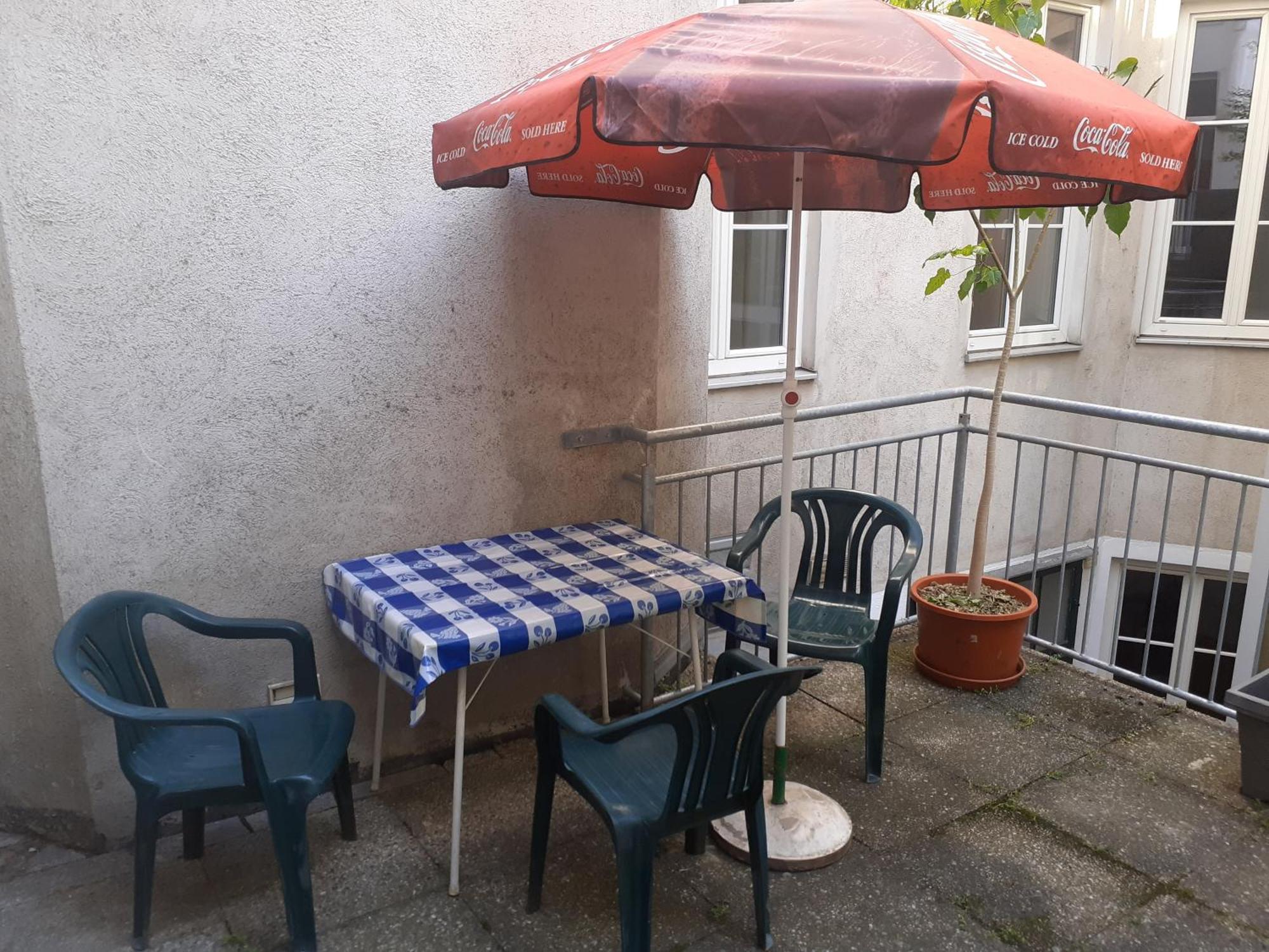 Gasthof Happyhostel *
