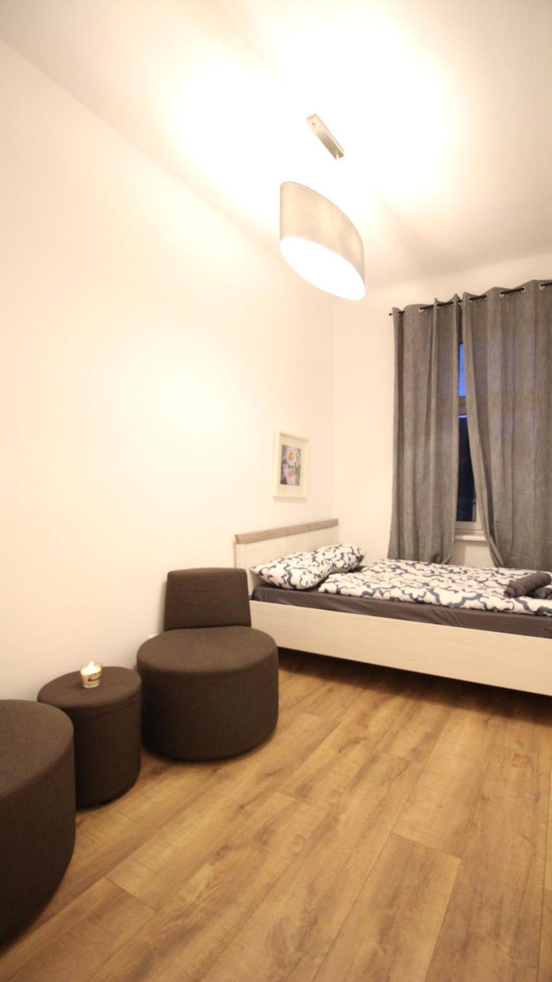 Spacious In Liesing Area Lv6 *