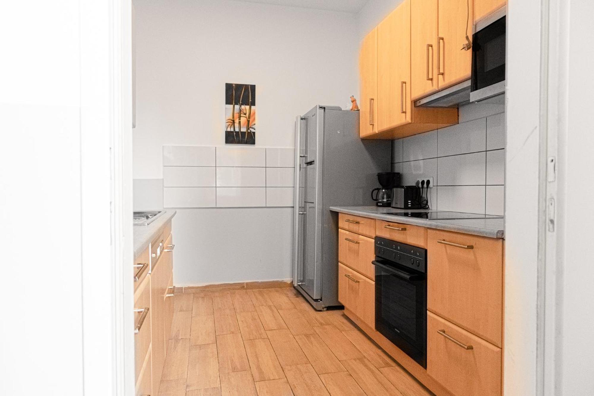 Apartment Lovely 2br Shared Apartment, Enkplatz U3, 15min To Center