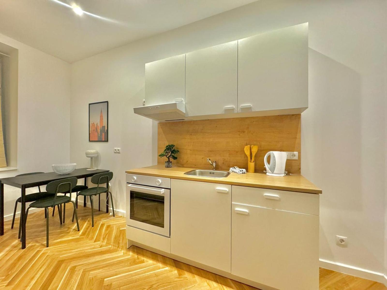 Apartment Ar Living &