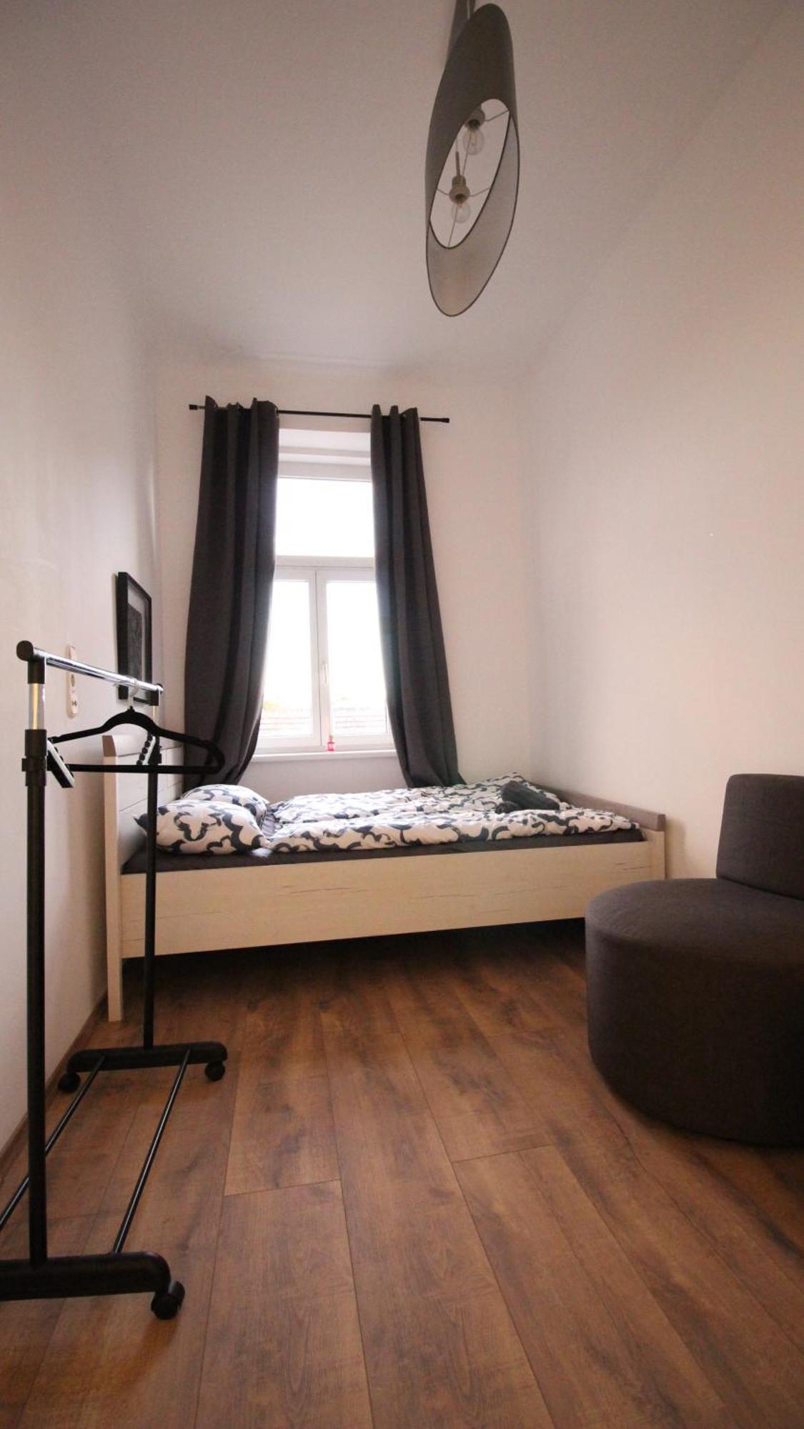 Spacious In Liesing Area Lv6 Vienna