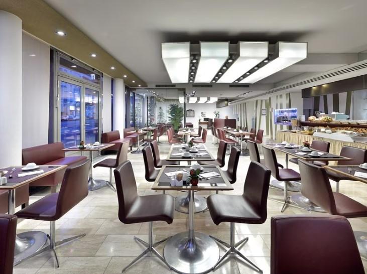 Eurostars Embassy