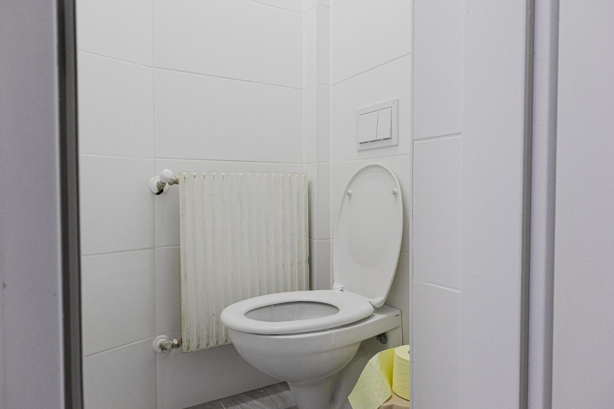 Affordable 5-br Shared / Enkplatz U3 Getaway * Vienna