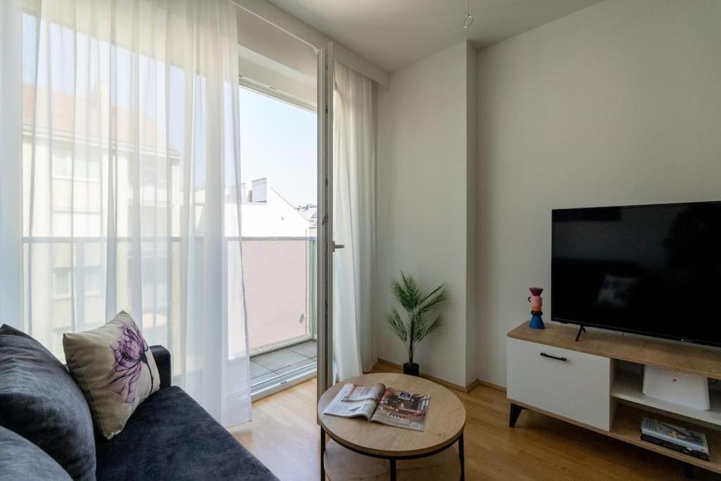 Stylish 1br Escape, Quick By Hm * Vienna