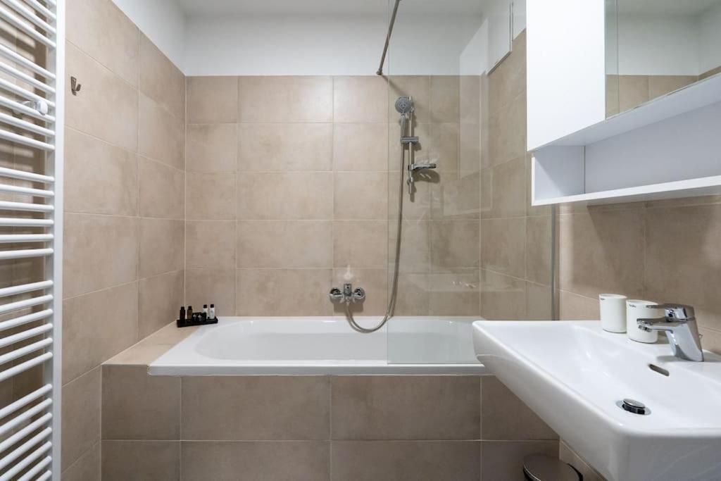 Stylish 1br Escape, Quick By Hm Apartment Vienna