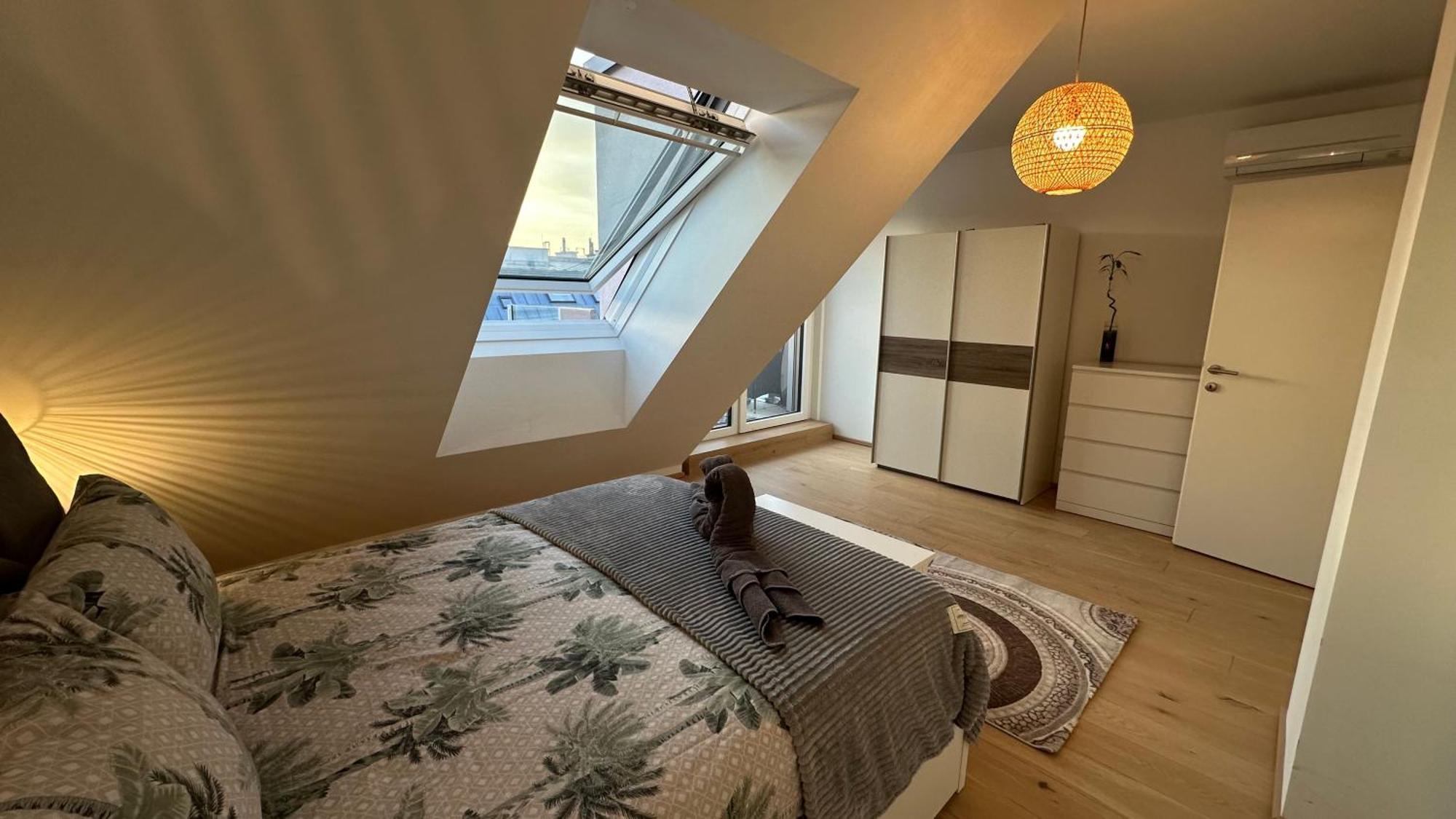 Apartment Wiener Schloss Wilhelminen 360° Views *