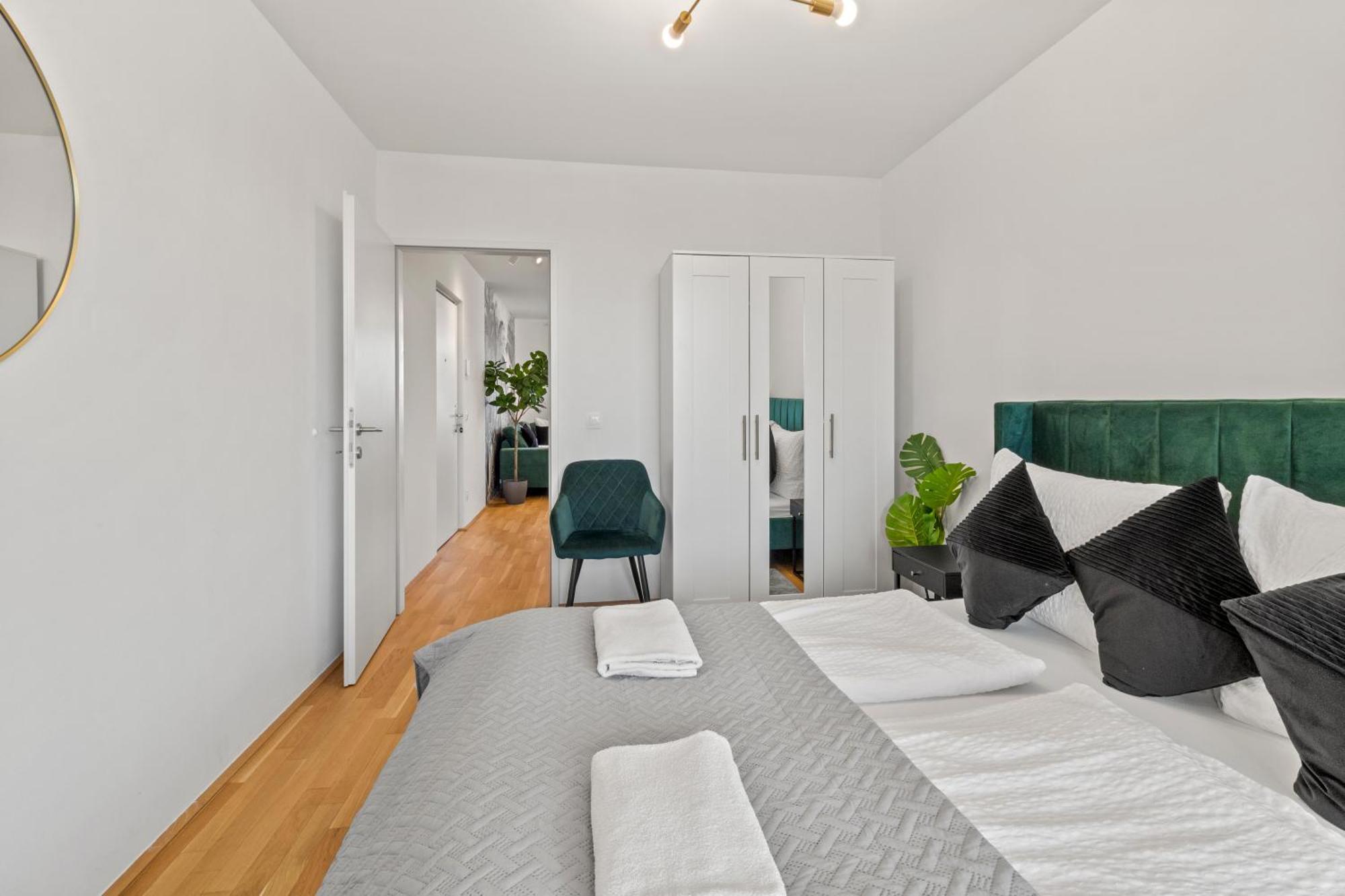 Balcony I 50 M² I Near Center Apartment