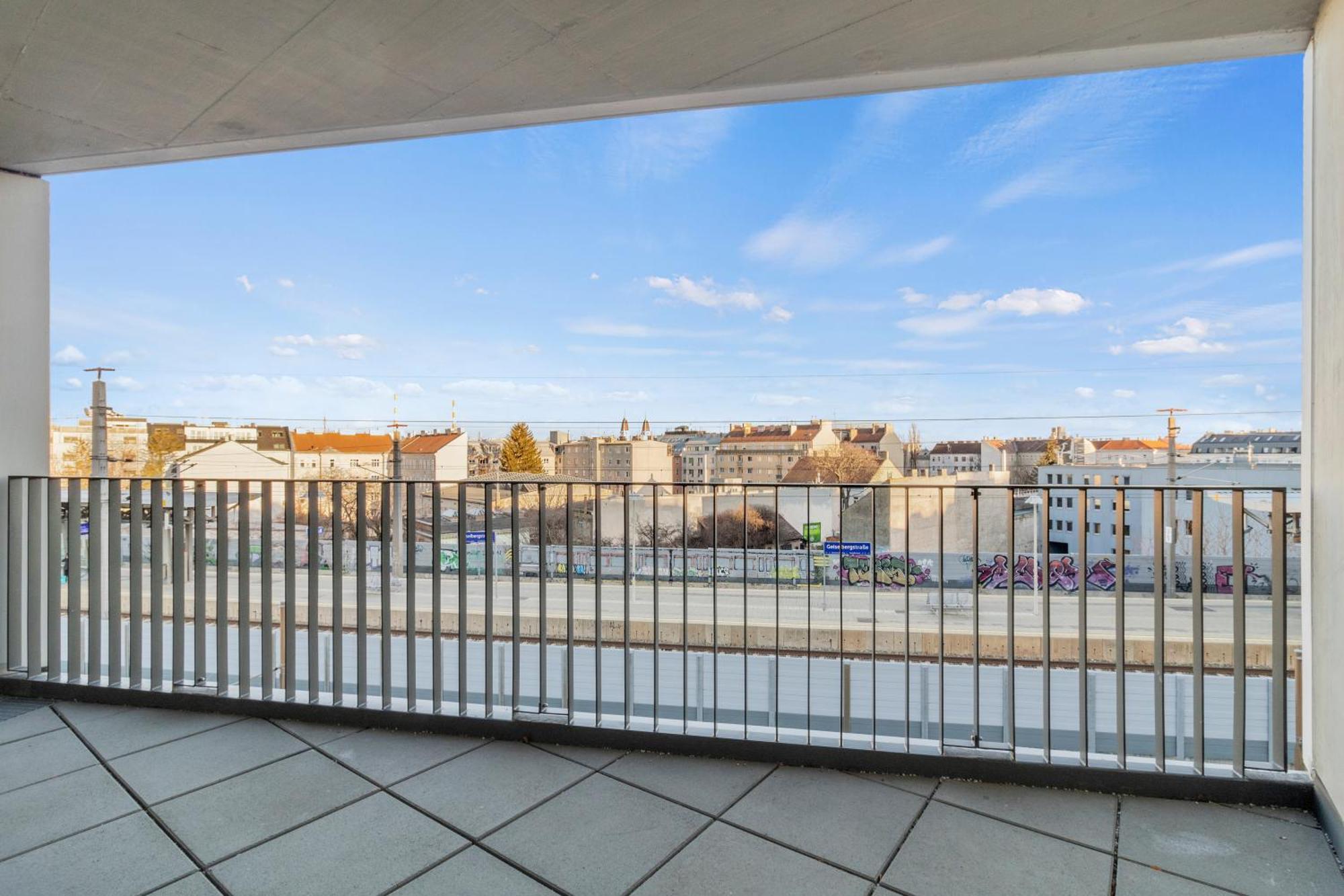 Balcony I 50 M² I Near Center Apartment