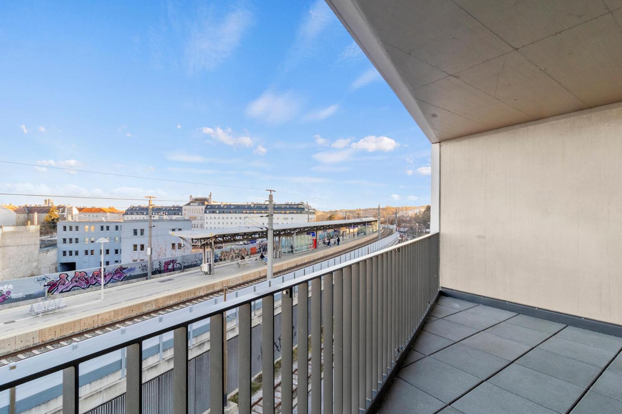 Apartment Balcony I 50 M² I Near Center *